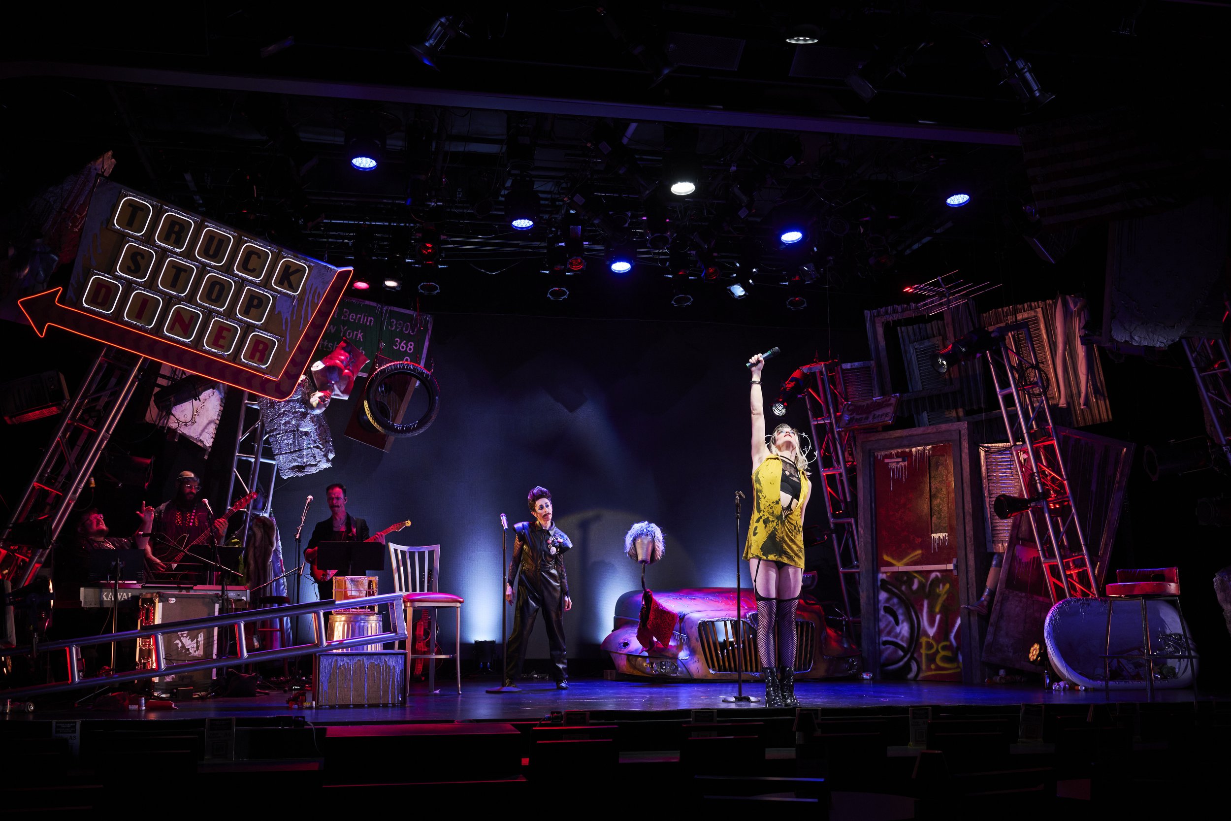260521_CityTheatre_Hedwig_KJH_072.jpg