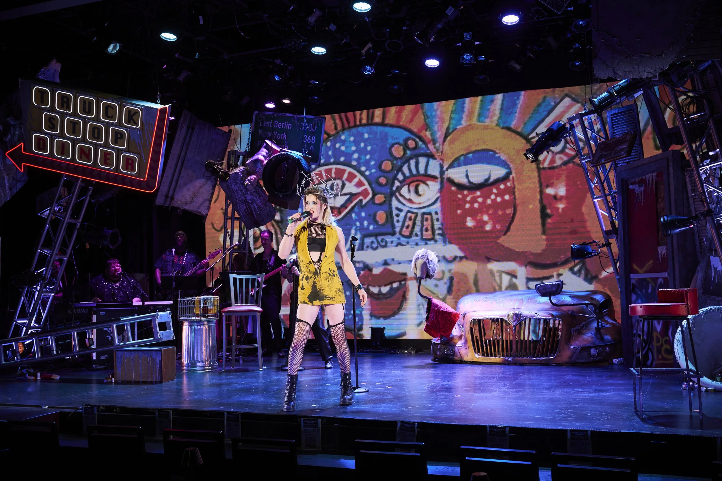 260521_CityTheatre_Hedwig_KJH_057.jpg