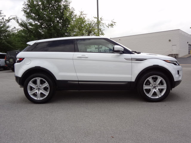 2013 evoque.jpg