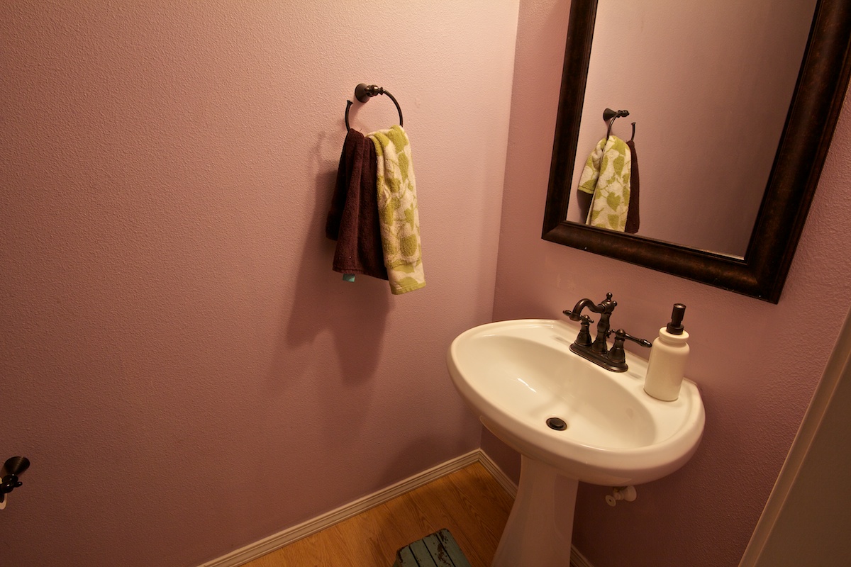 Half bath of a house for sale in Gresham, Oregon