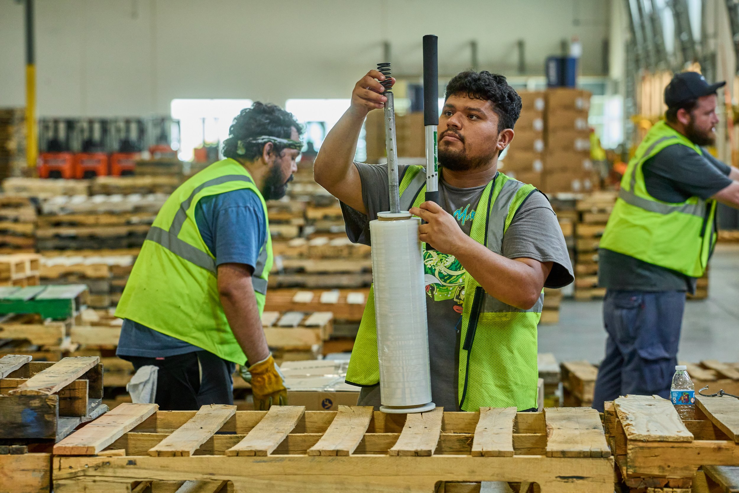 20220613_EFLGlobal_DME_Warehouse_Interior_F59A9735.jpg