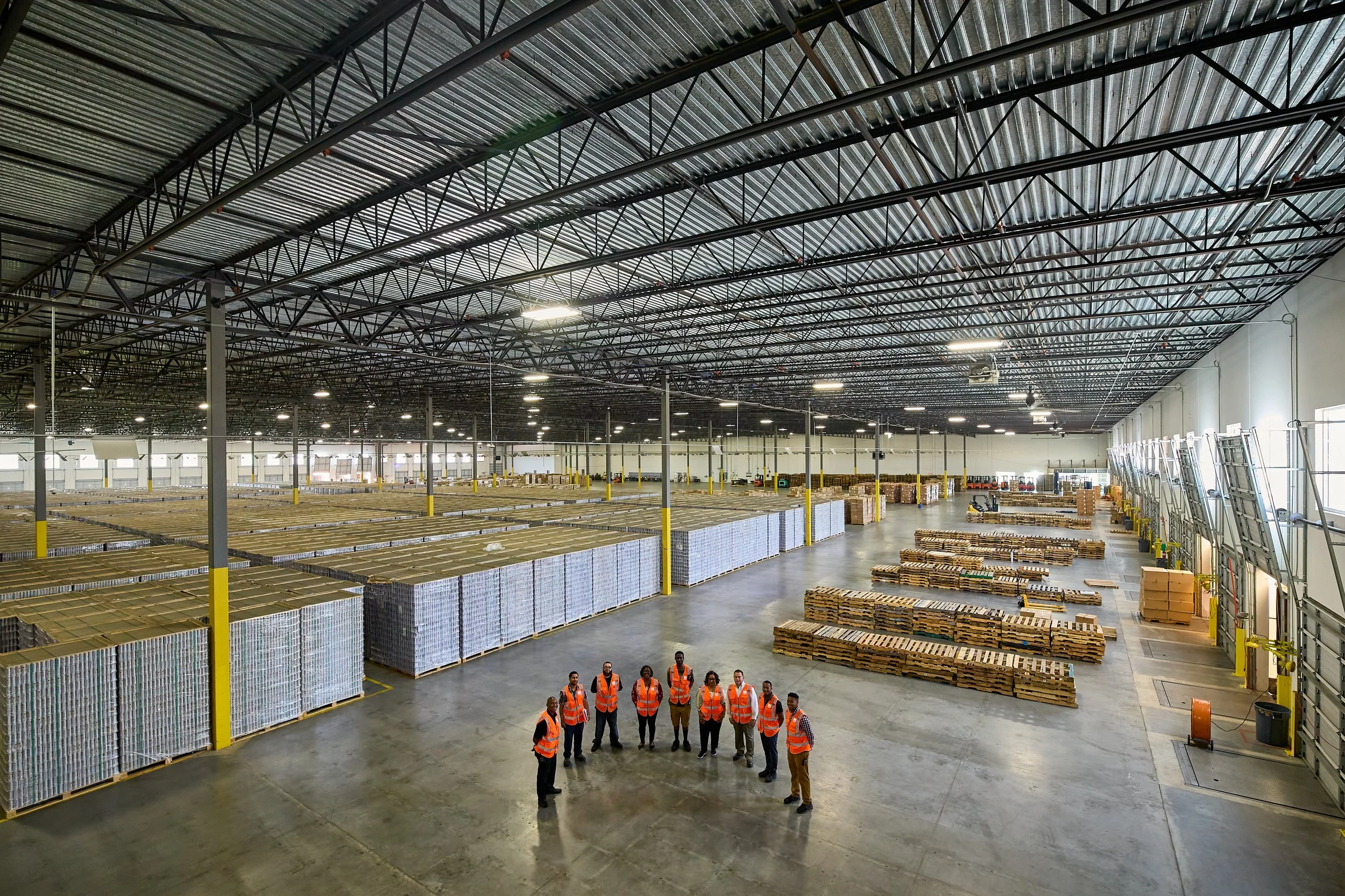 20220613_EFLGlobal_DME_Warehouse_Groups_AU9V7880.jpg