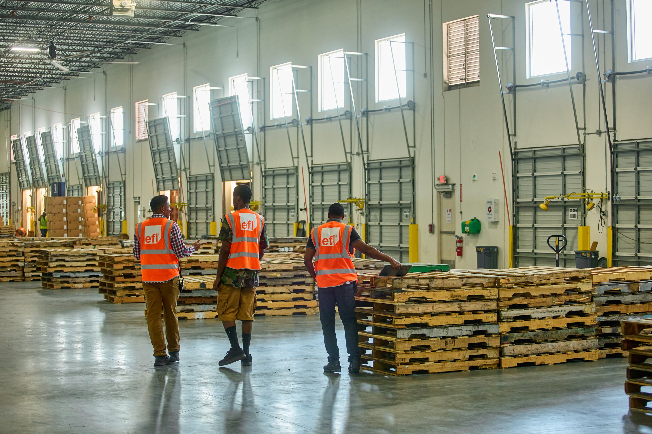 20220613_EFLGlobal_DME_Warehouse_Interior_F59A9673.jpg