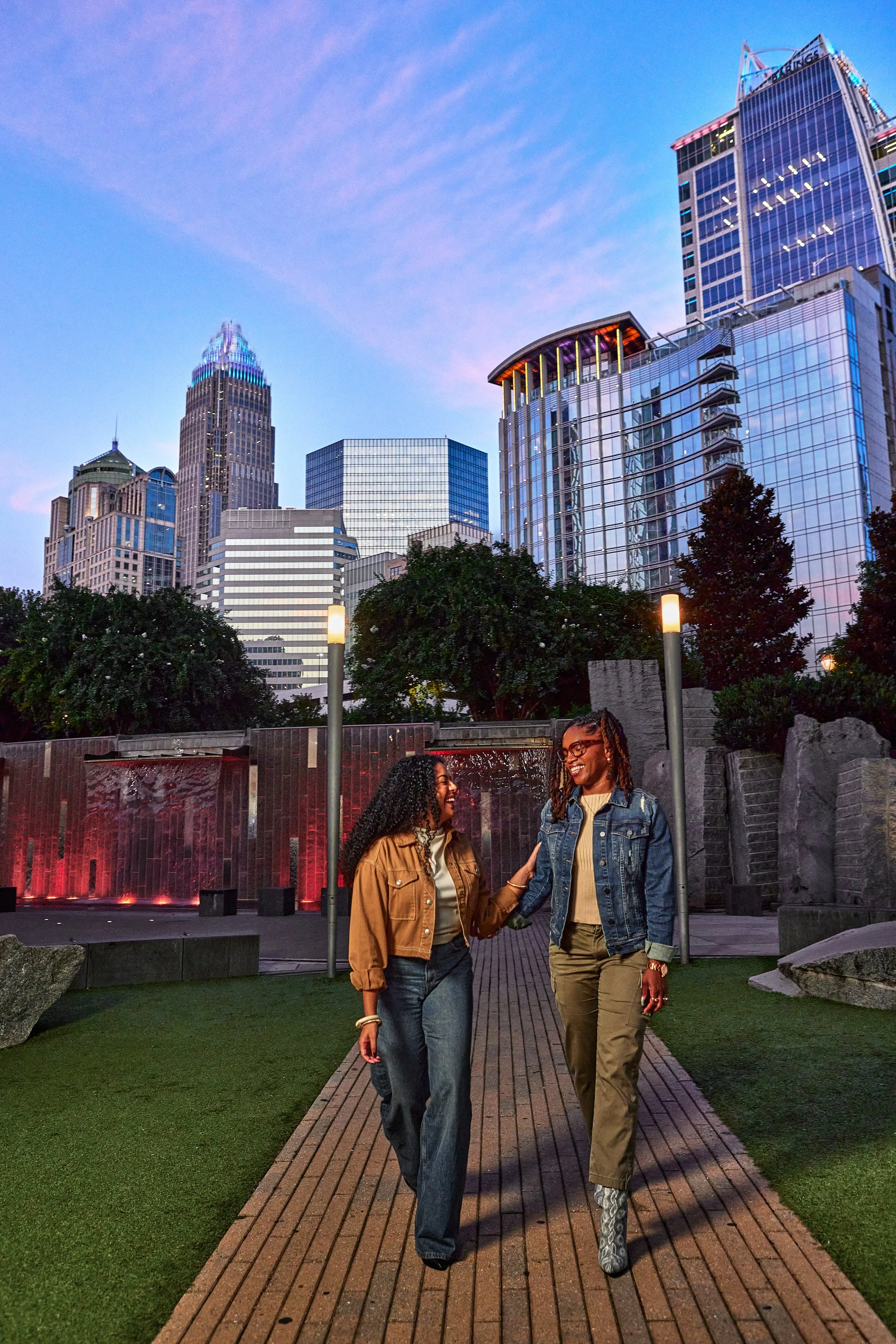 20240910_CRVA_CityGuide_DME_1297 1 1.jpg