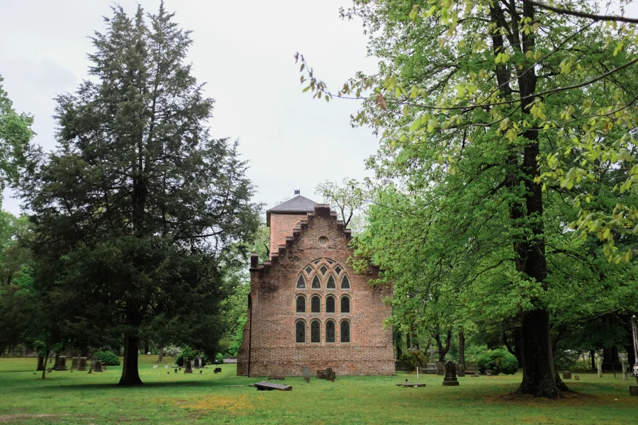 HISTORIC ST. LUKE'S CHURCH