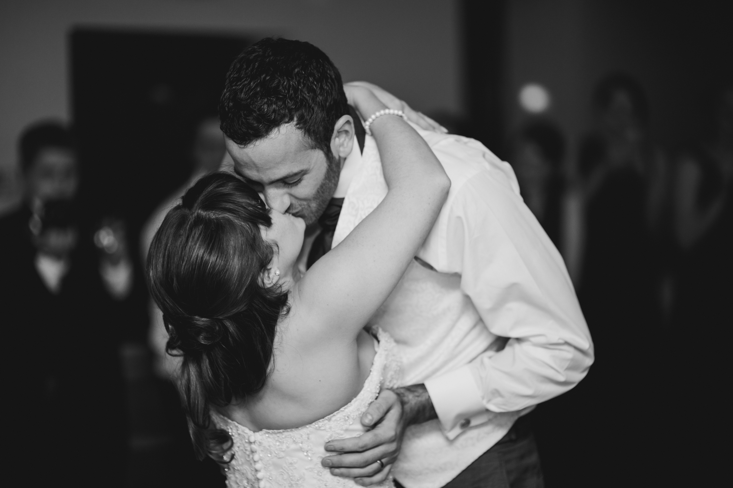 Emma and Joe at the Manor Barn, WInterbourne Stoke, Wiltshire wedding photography