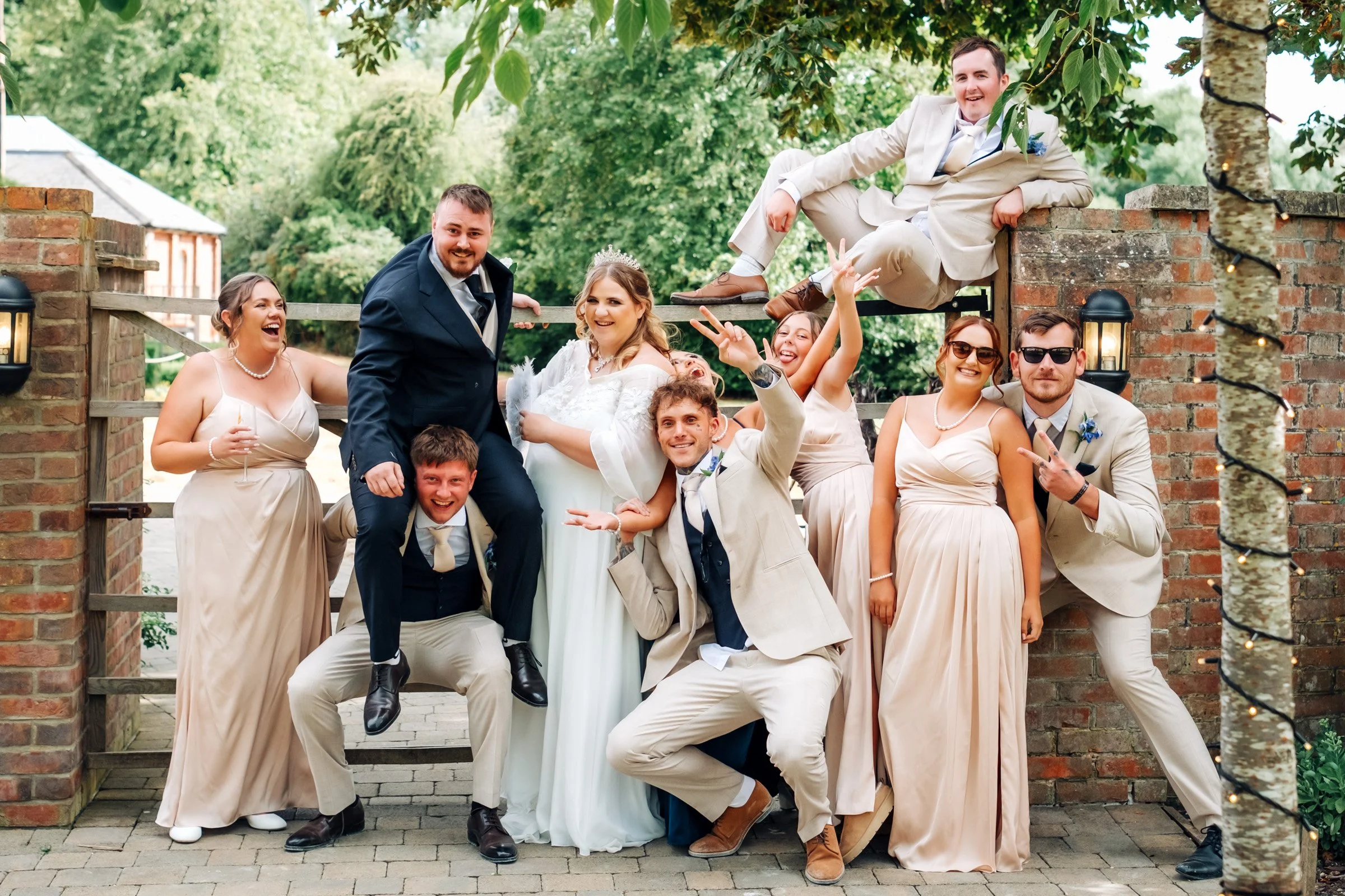 Katie &amp; Scott | A Relaxed Summer Wedding at Syrencot
