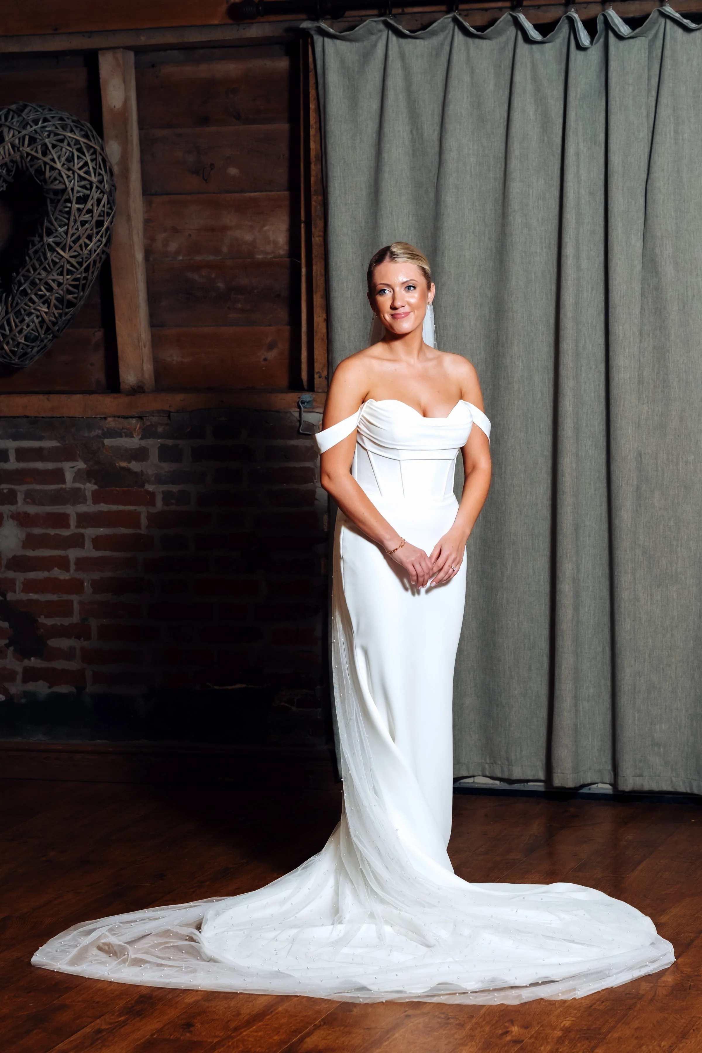 Wellington Barn weddings98.jpg