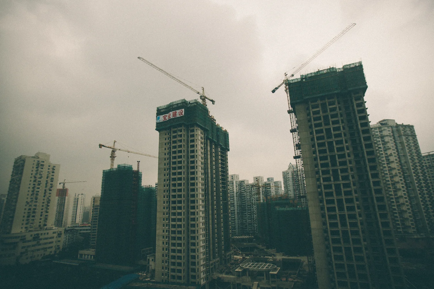 Building_Skyscrapers_China.jpg