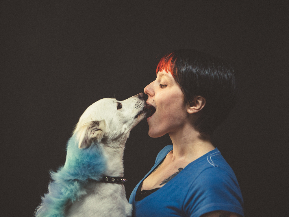 Humans_Kissing_Dogs_2.jpg