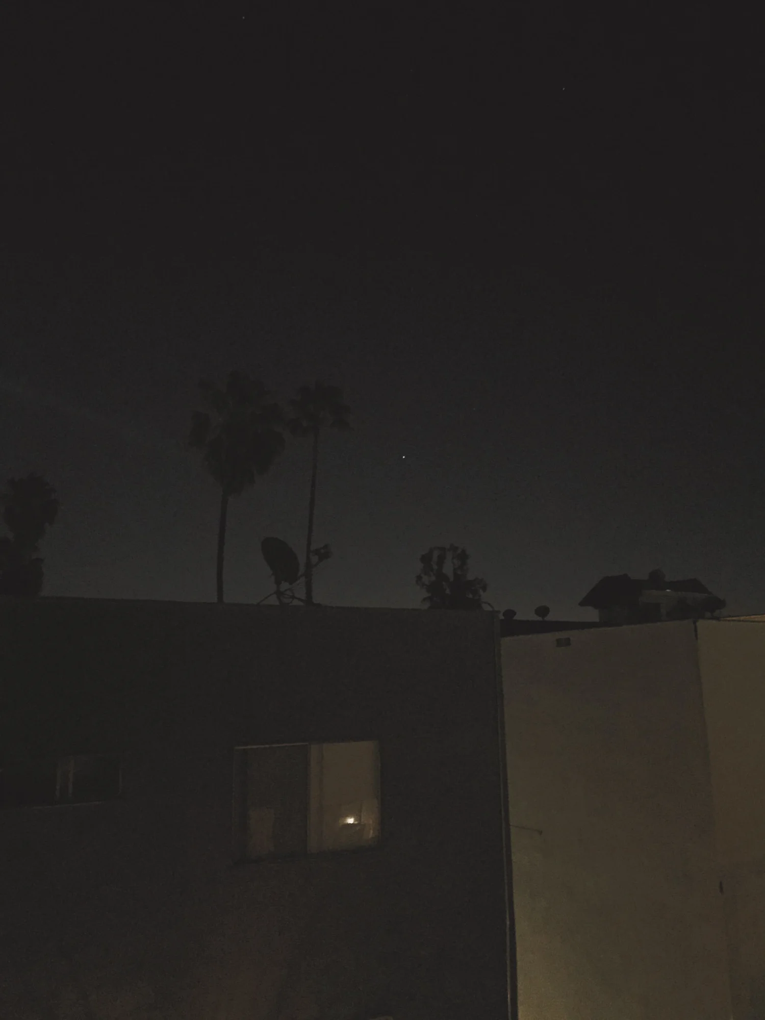 Dark_LA_Sky.jpg