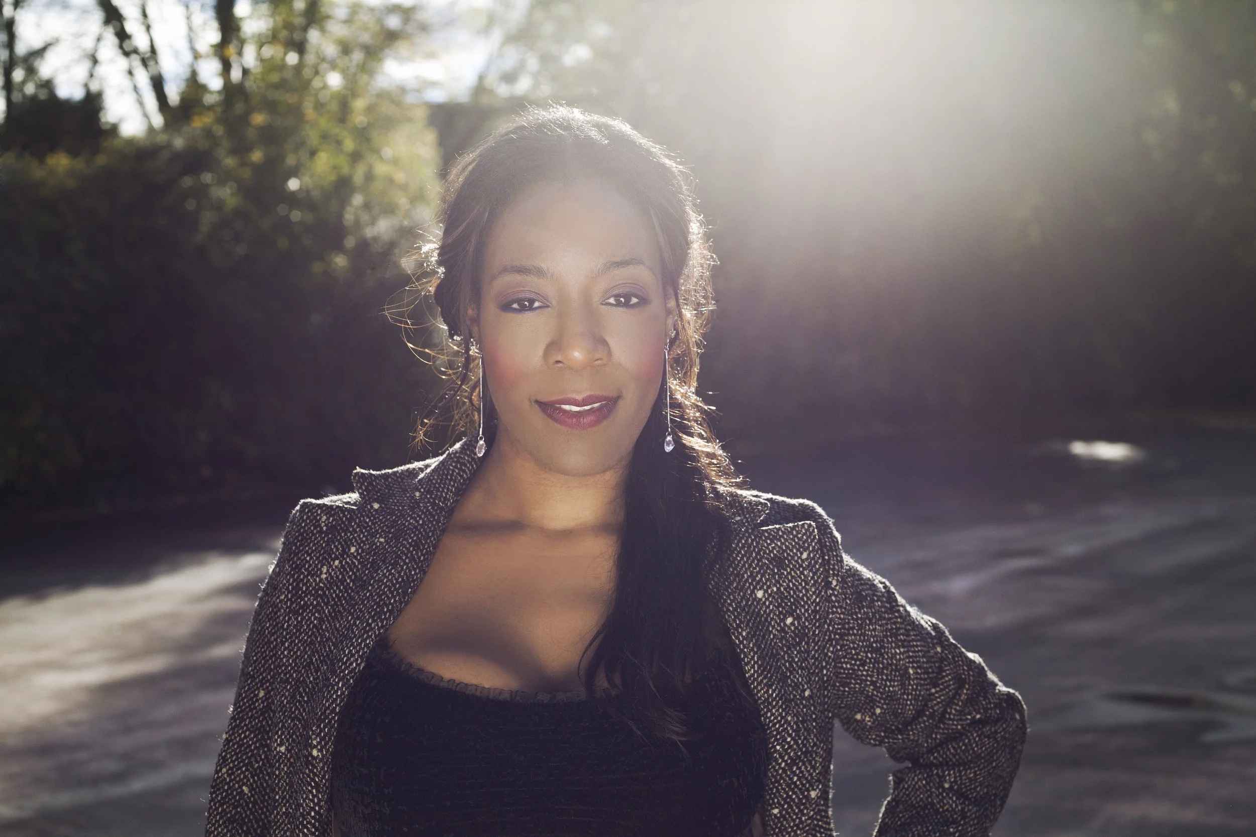 DEELEE Dube portrait (003).jpg