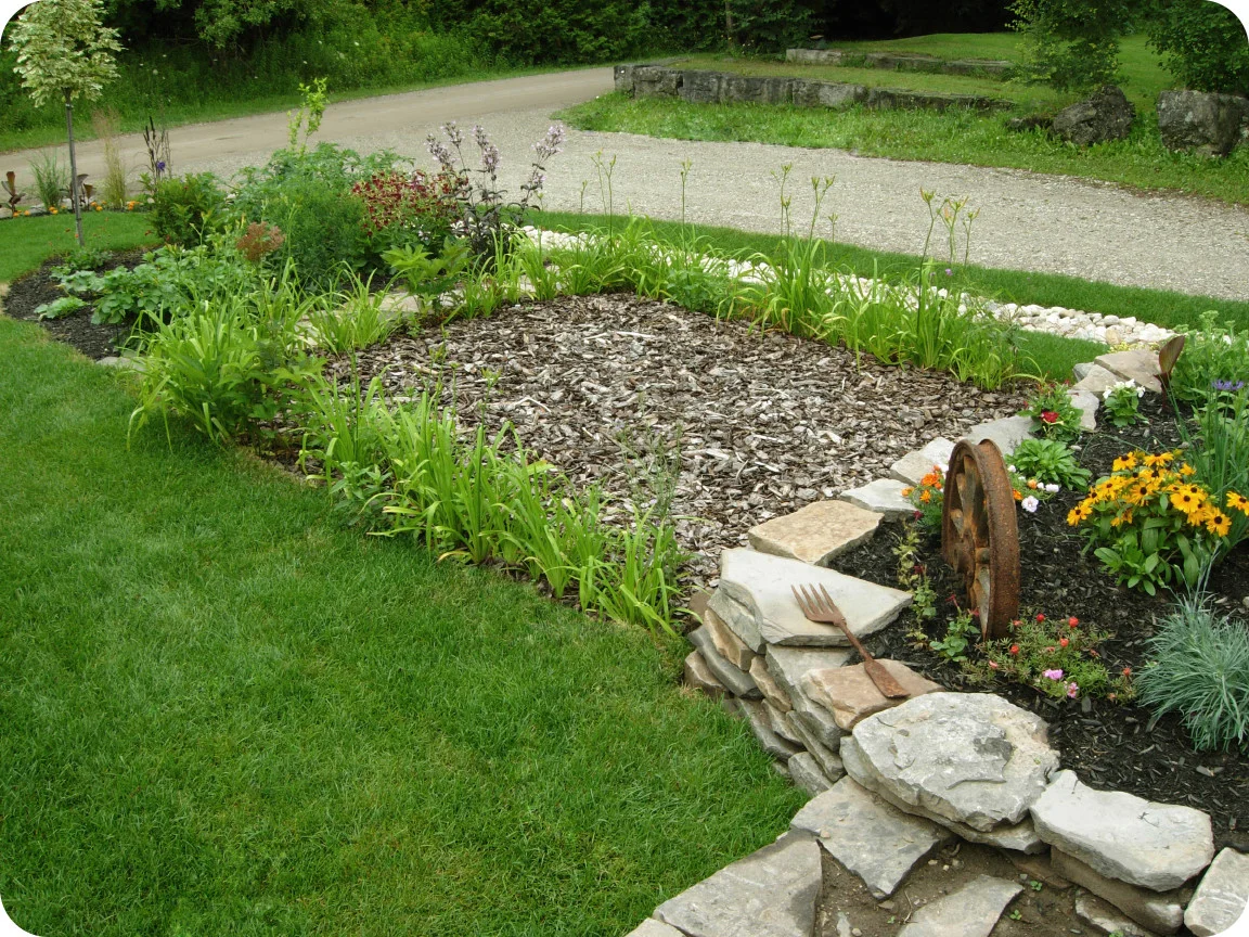Residential_Slide6_PhotoGarden@2x.jpg
