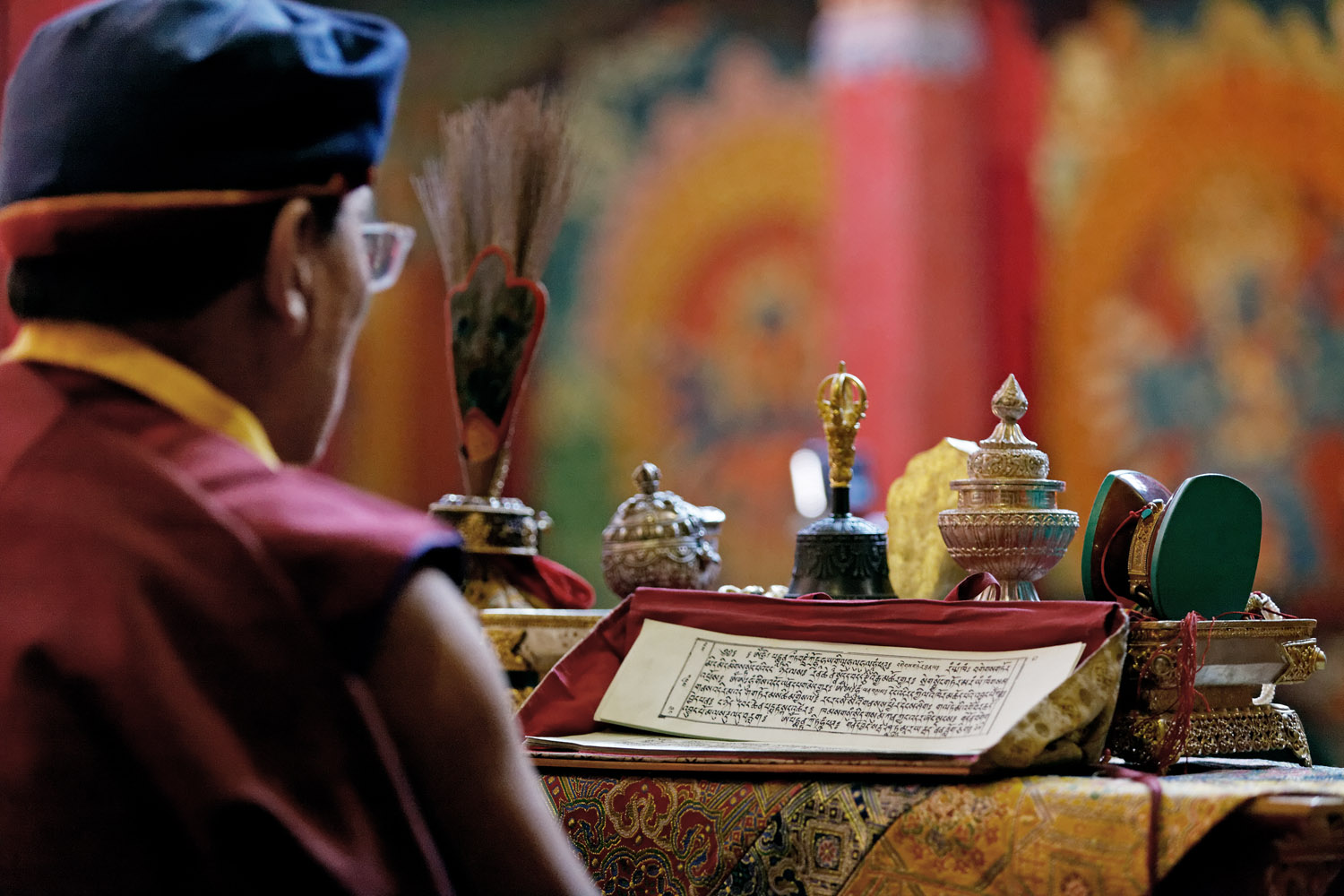 H.H. leading Tsok Offering, Hemis Monastery