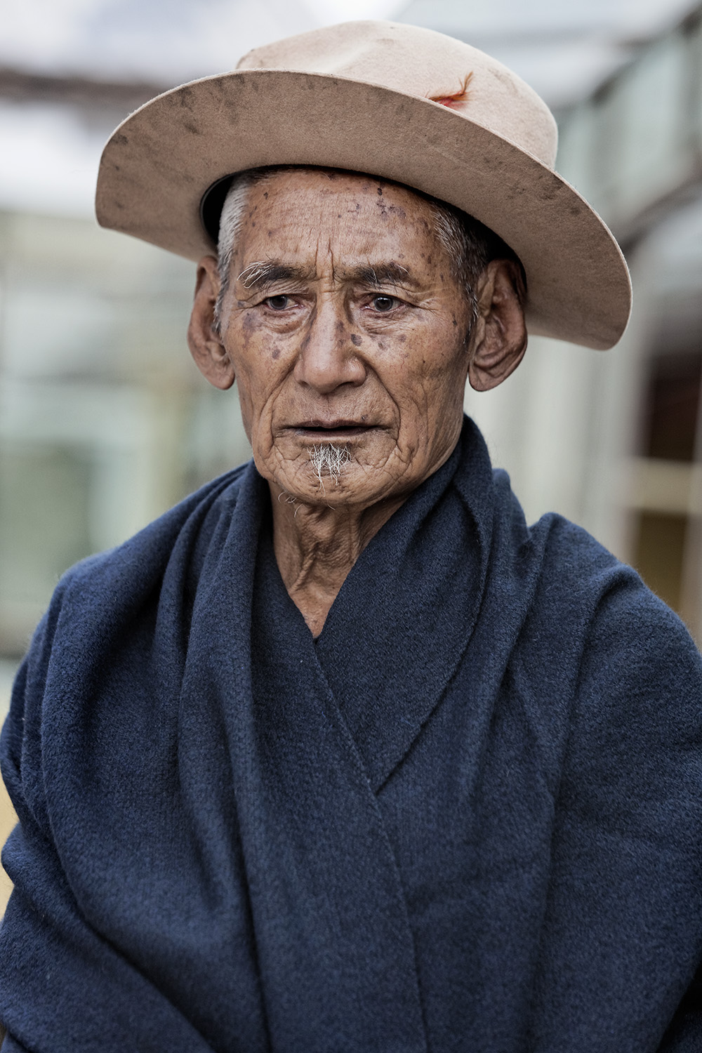  All over 80 year olds in the village of Ritoma, Amdo, Tibet, receive a new scarf for Sagadawa from Norlha Textiles. 