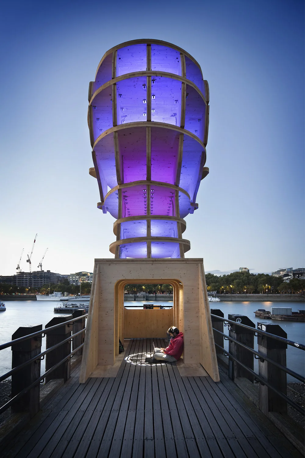 Light sculpture, "Head Above Water" by Steuart Padwick on the Oxo Tower pier, South Bank, London. Interactive lighting installation by Hoare Lea Lighting. The sculpture supports Time to Change's campaign to remove the stigma of mental illness.