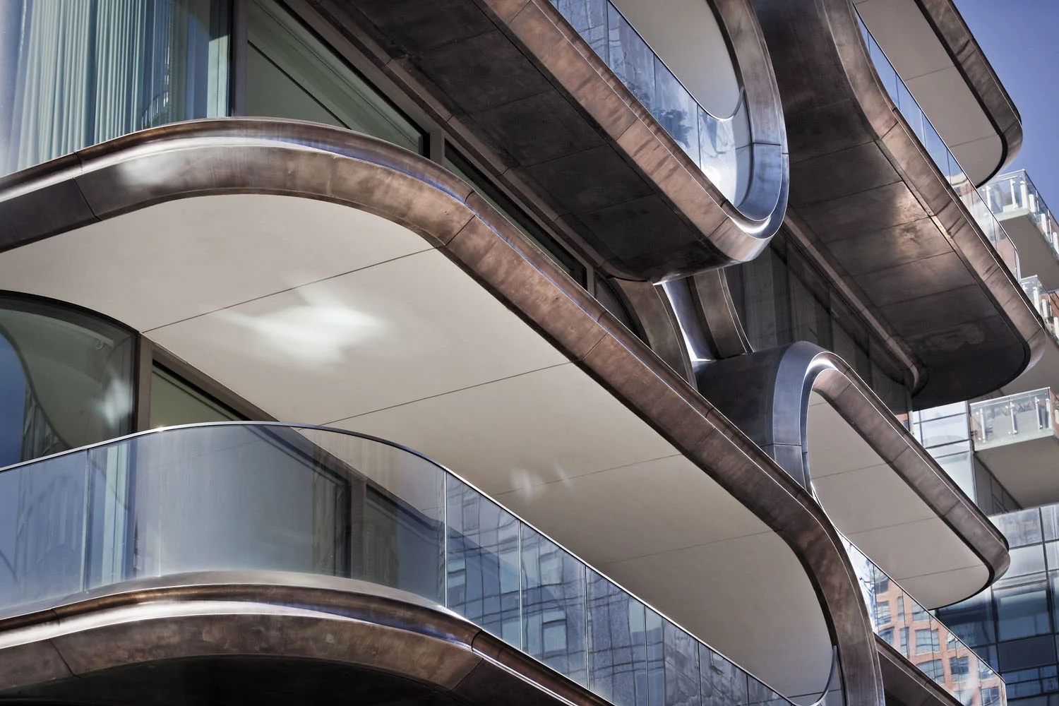 Kohn Pedersen Fox - KPF's new Manhattan development, Hudson Yards including 520 West 28th Street by Zaha Hadid. Shot from the High Line, Manhattan, New York City, USA.