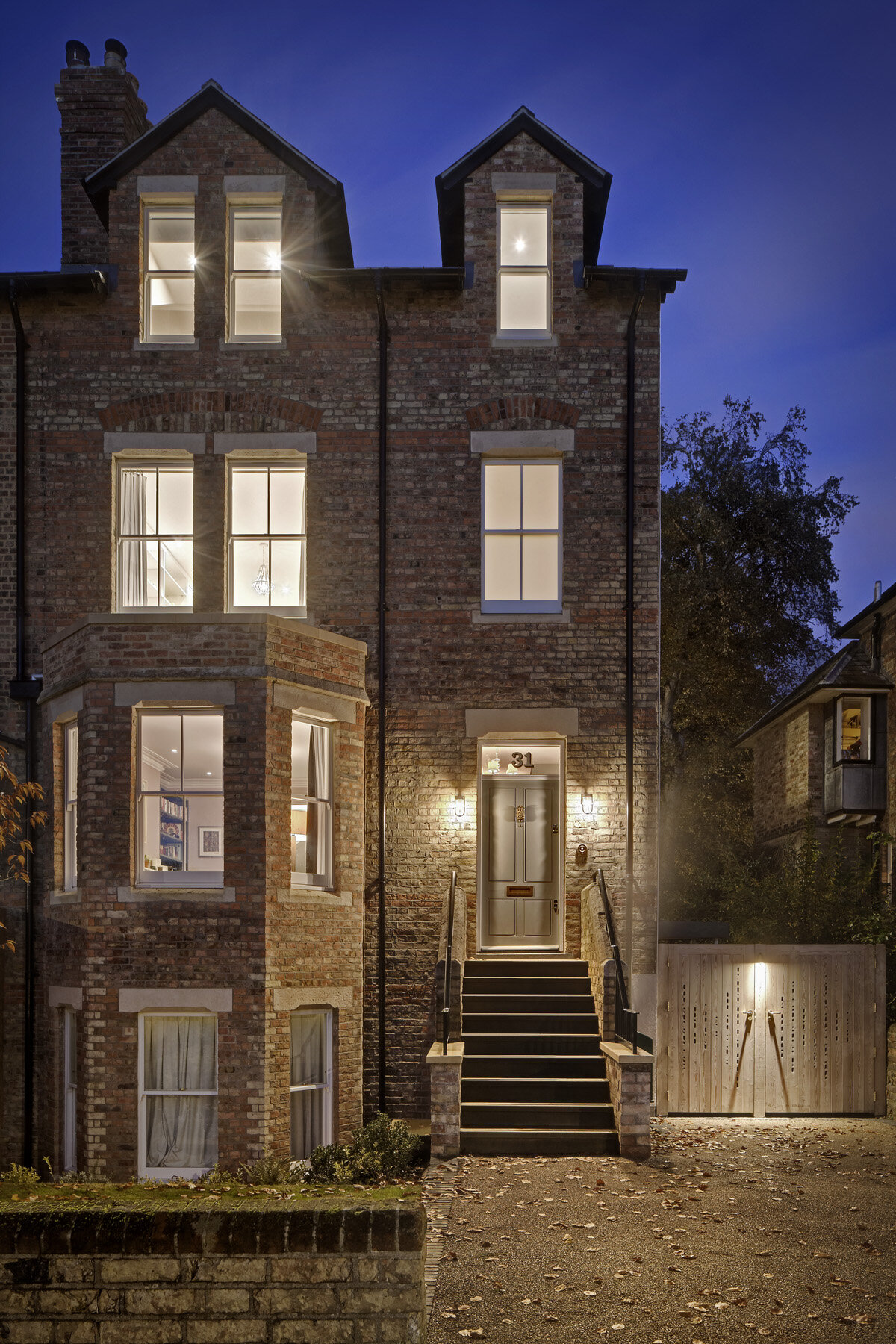  Photography by Dan Paton showcasing the renovation of an Oxford townhouse by BGS Architects of Oxford. 