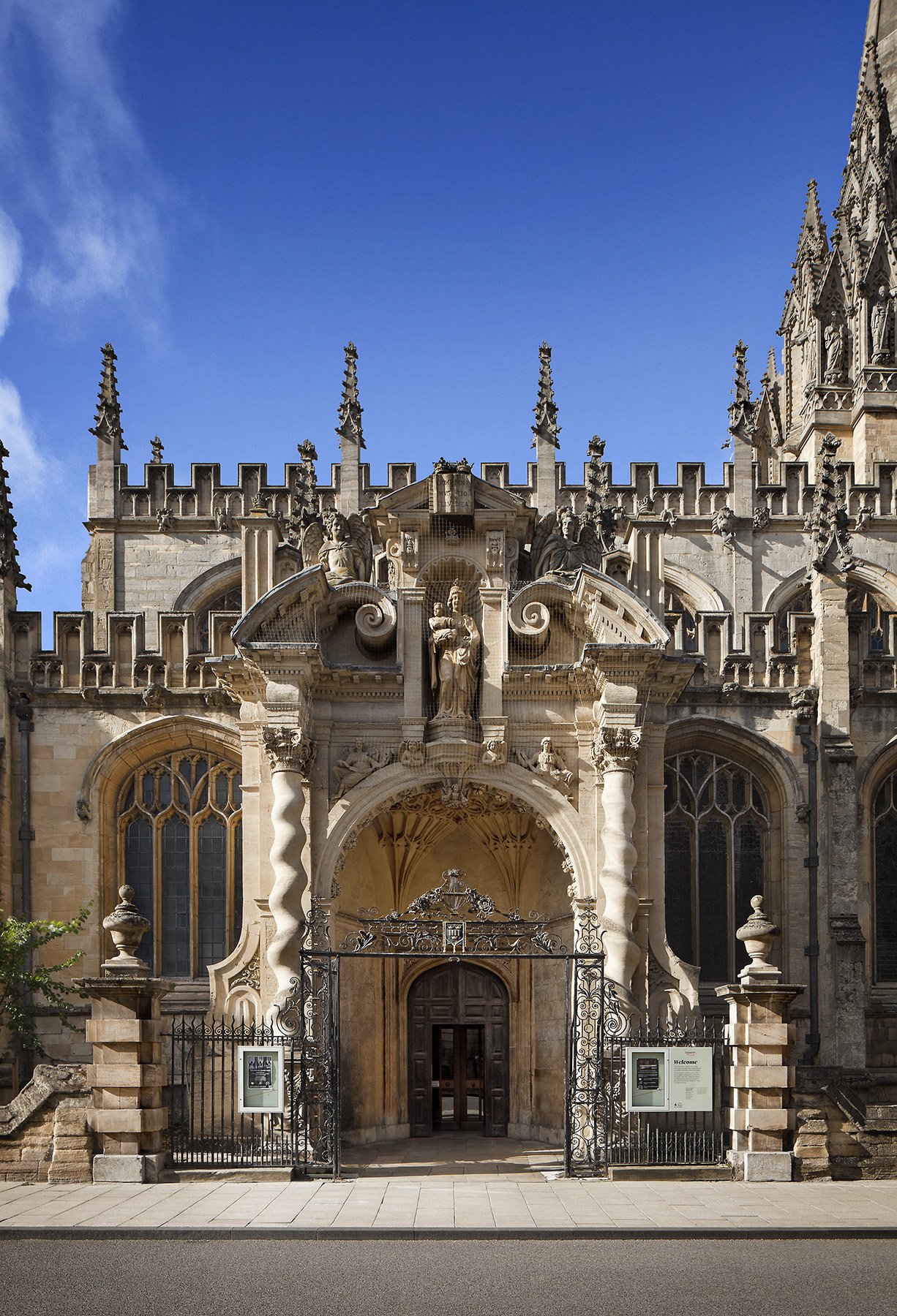  Photography by Dan Paton for the book - Historic Heart of Oxford by Prof Geoffrey Tyack published by Bodleian Publishing 