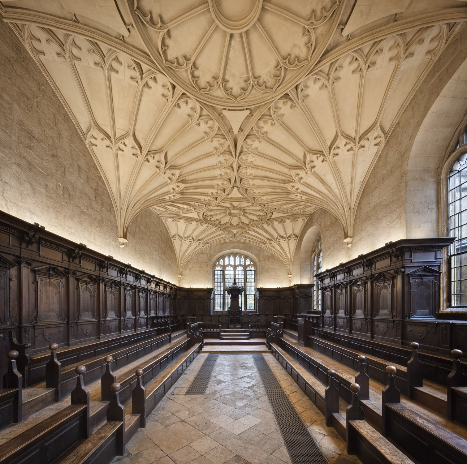  Photography by Dan Paton showcasing Convocation Hall - part of the Bodleian Libraries, University of Oxford, Oxford, UK 