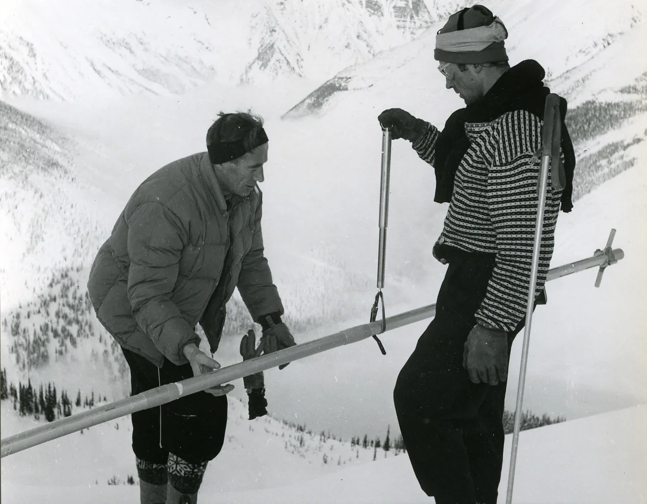 PSA.55 Observation of the water equivalent of snowrover with Mt. Rose Sampler. N. Gardiner and R. Faure