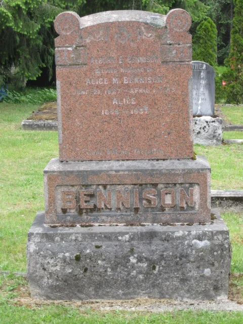 Bennison, Albert & Alice_2.JPG