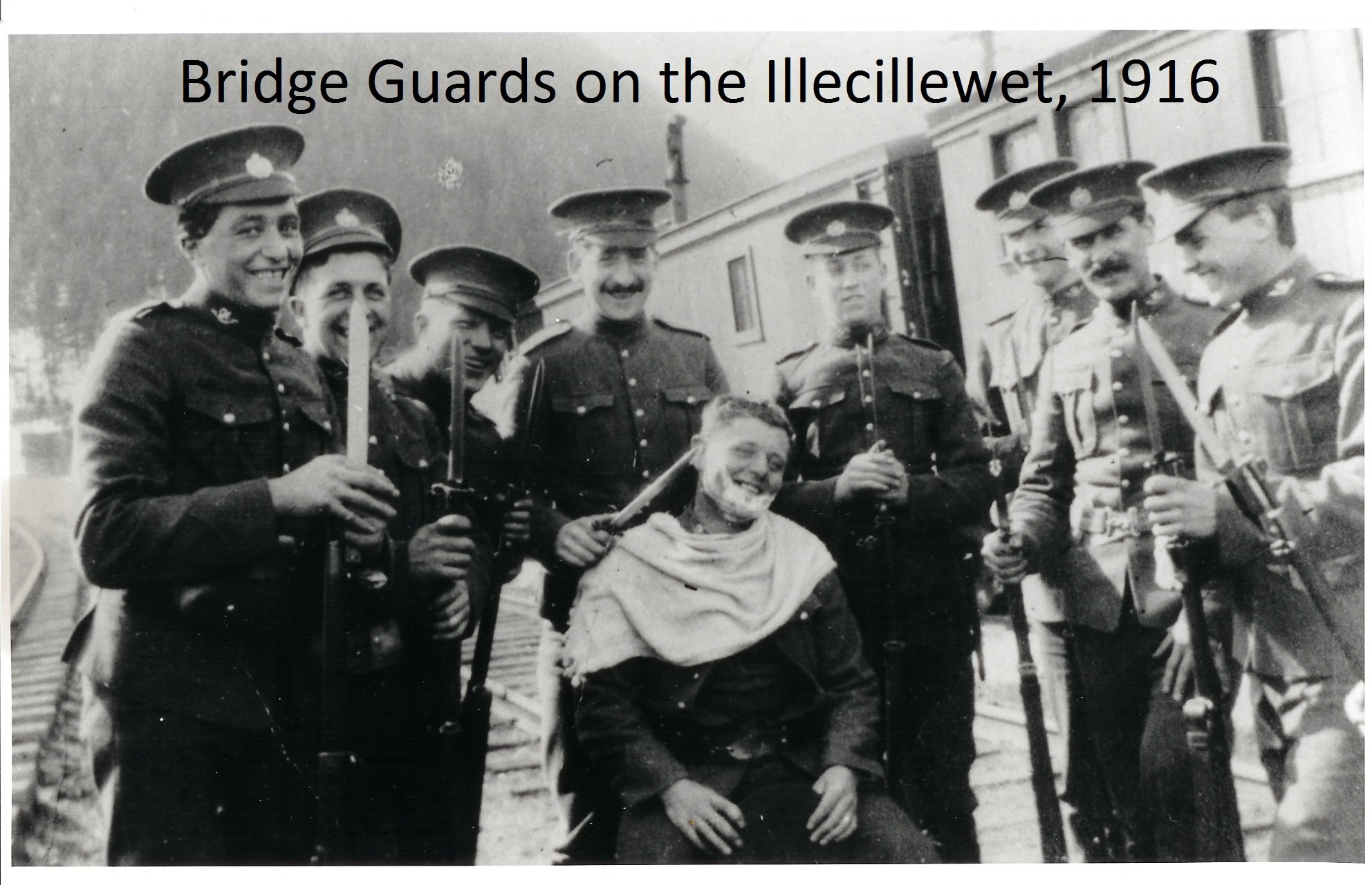 1400 Bridge Guards Illecillewaet 1916.jpg