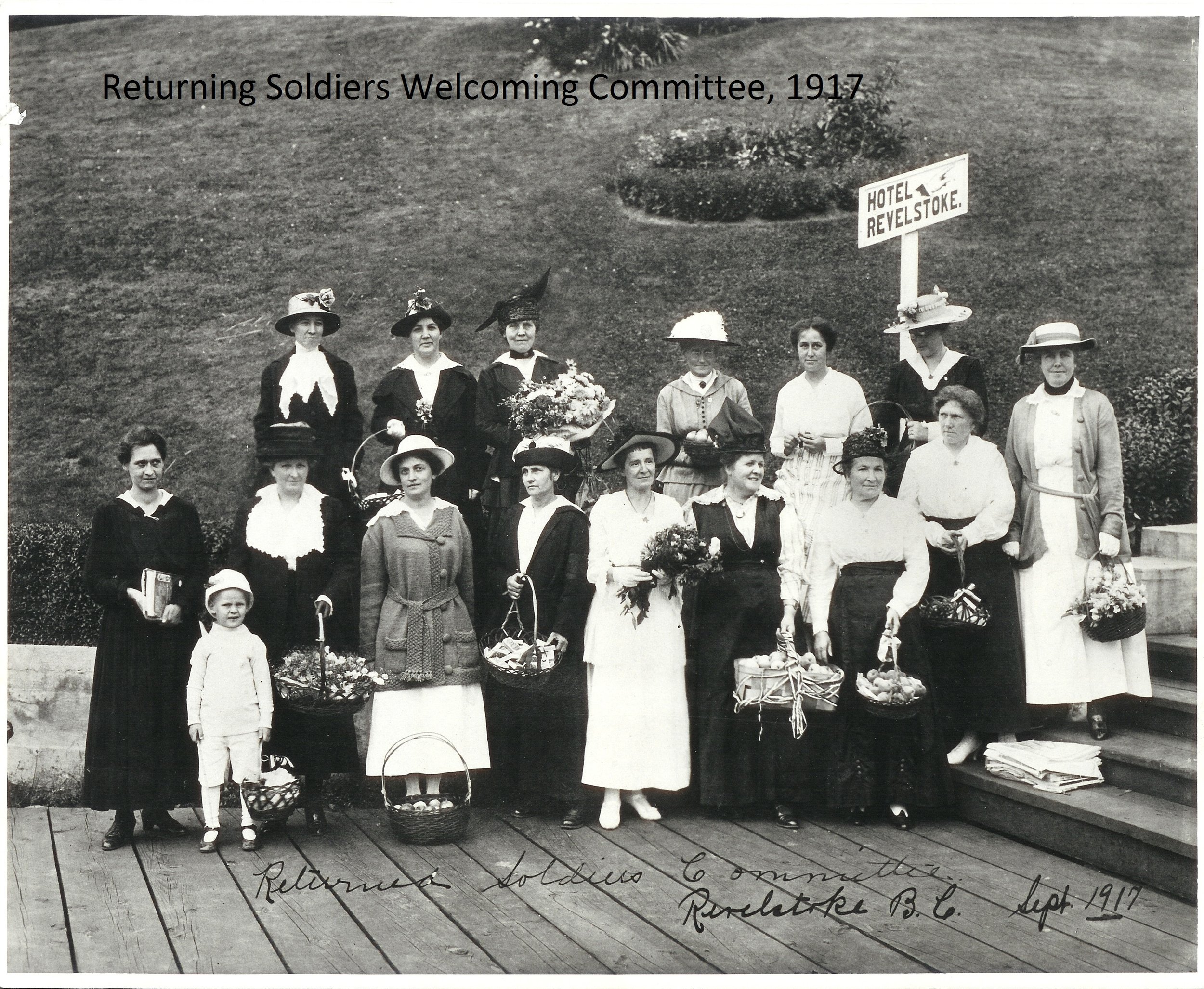 1063 Returned Soldiers Welcoming Committee in1917.jpg