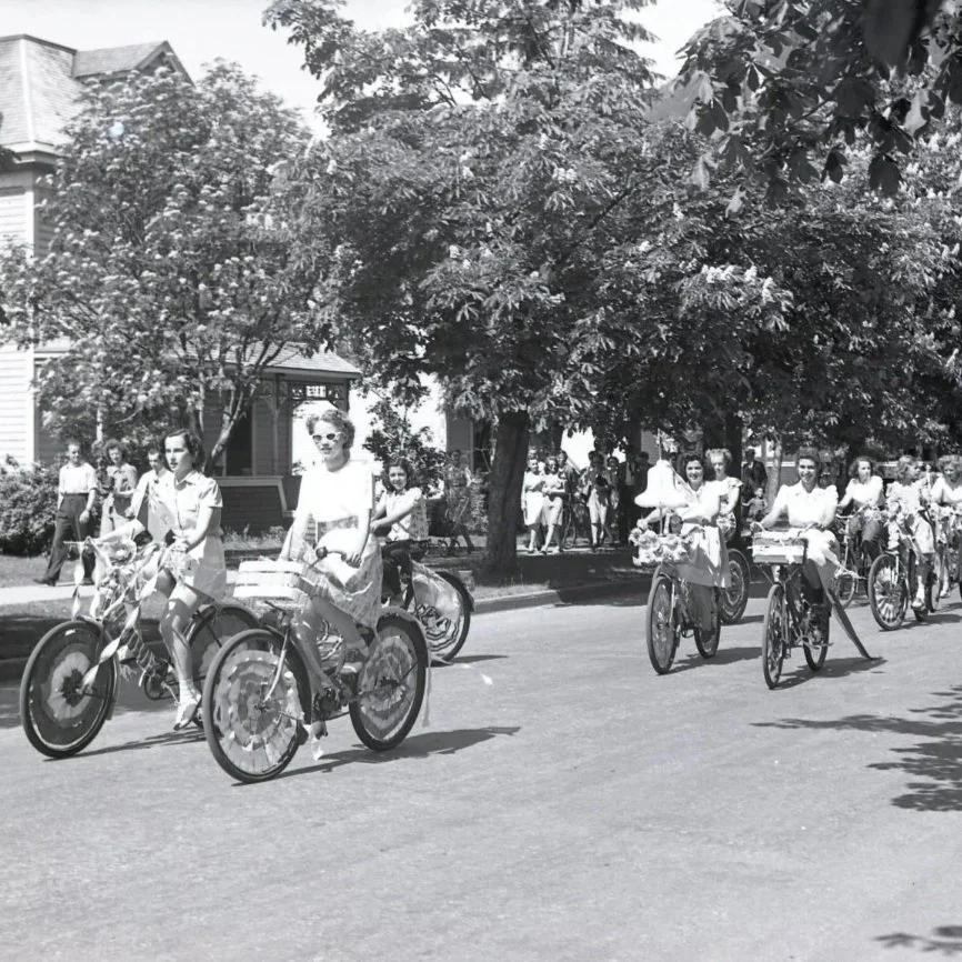 10938+S-81.13+May+Day+Celebrations%2C+May+24%2C+1946%2CParade%2C++Decorated+bicycles.jpg