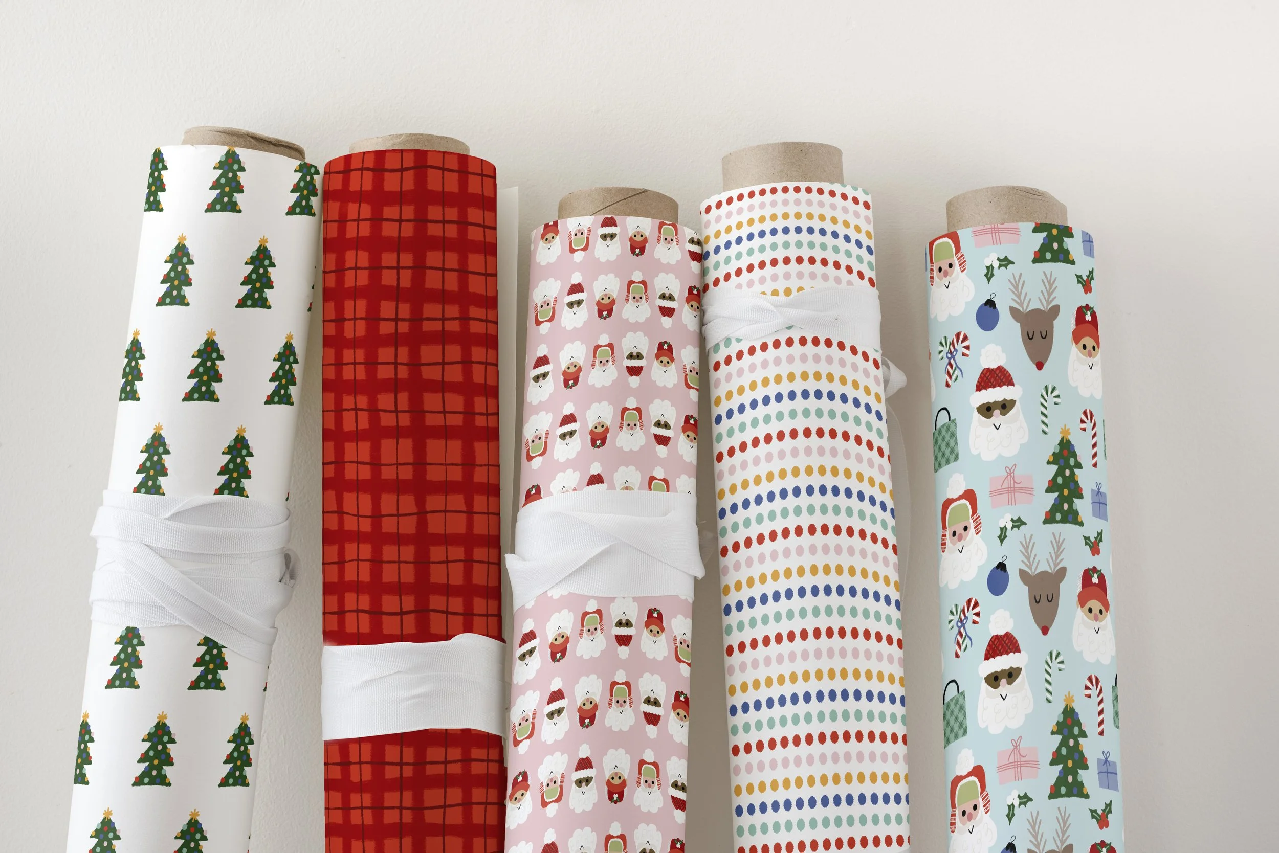 LehanVeenker_NorthPoleFun_HolidayCollection_NoLabel.jpg