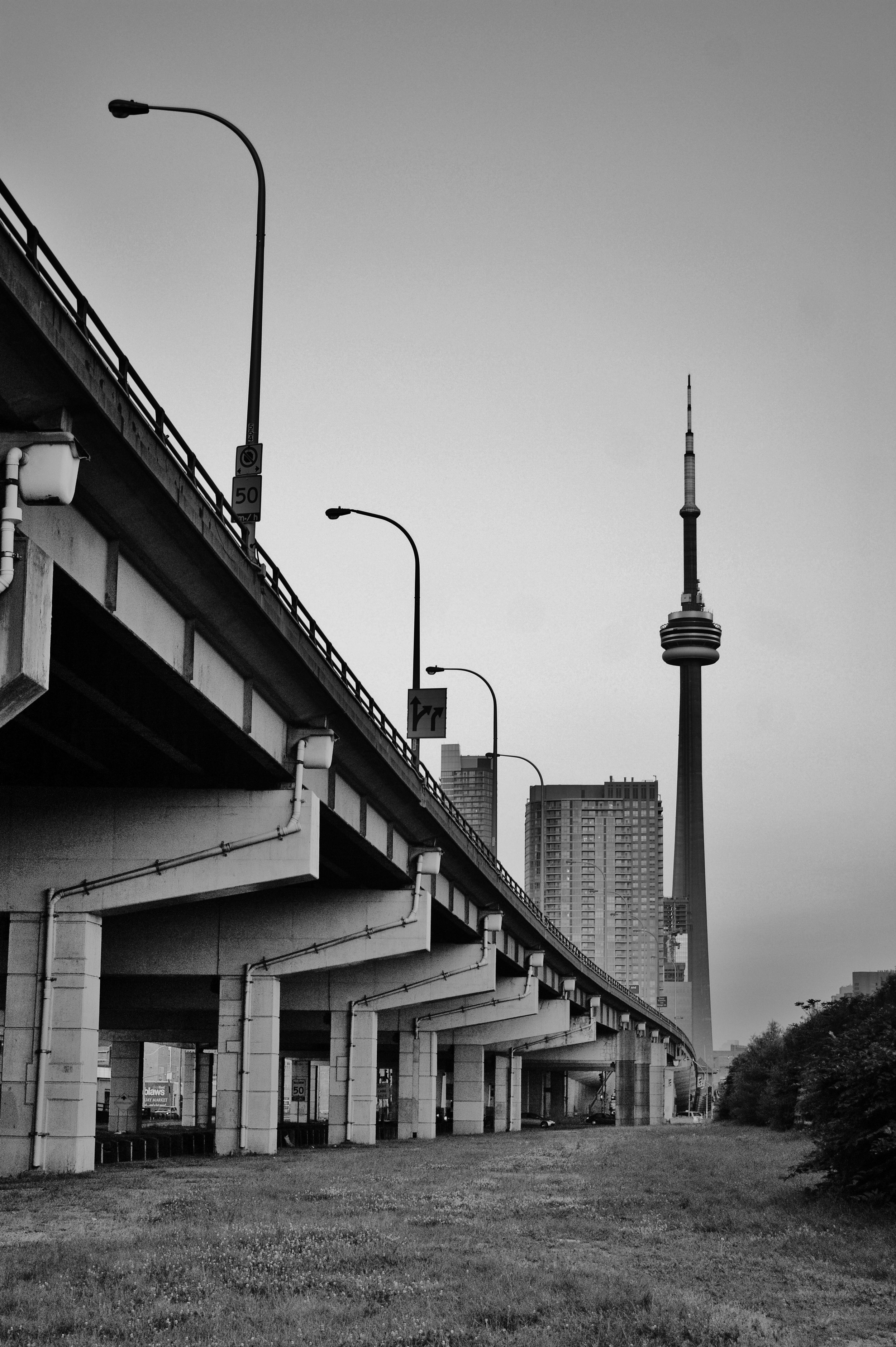 CN Tower & Gardiner Expressway