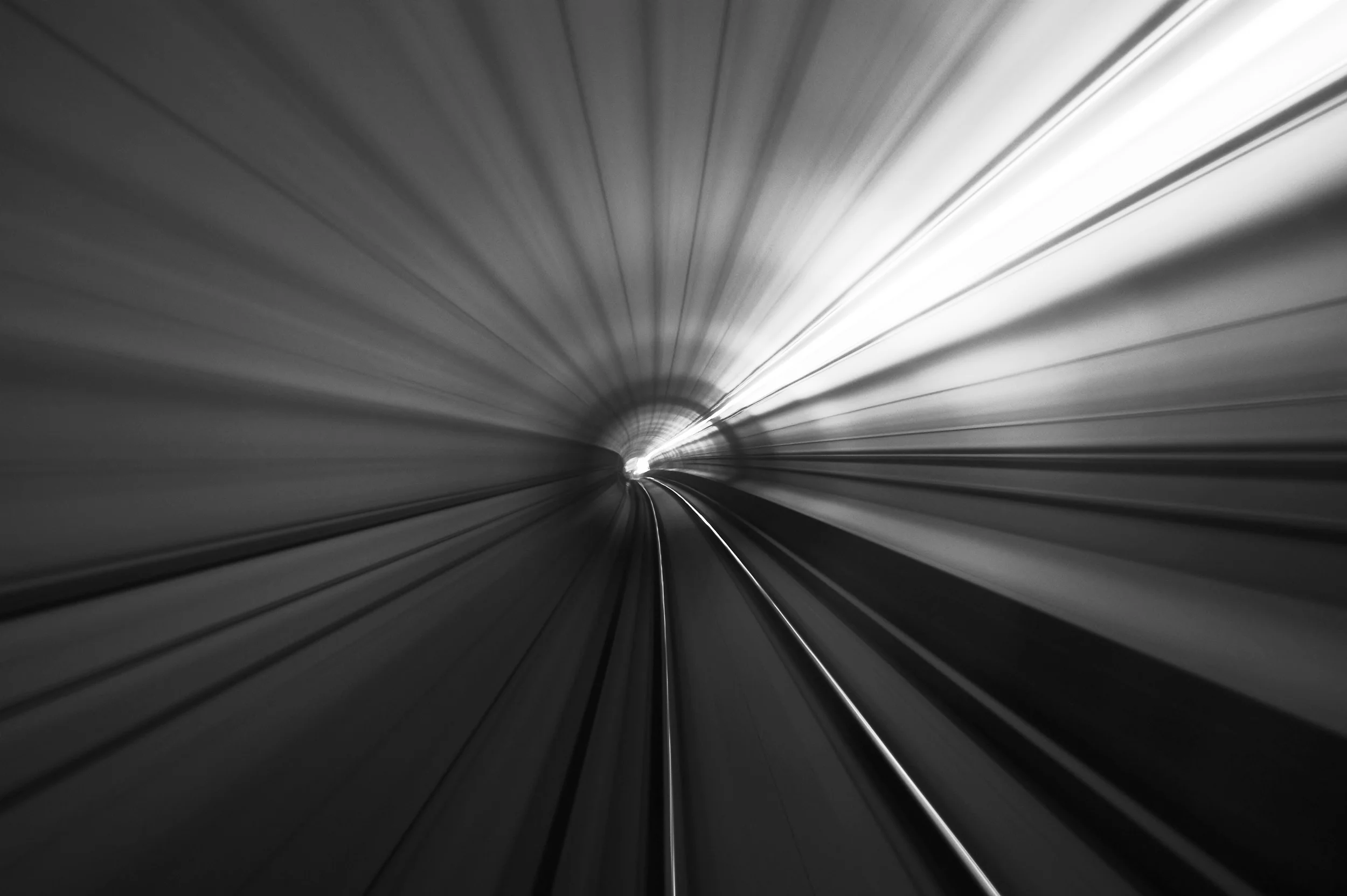 Tunnel Rush Monochrome 2