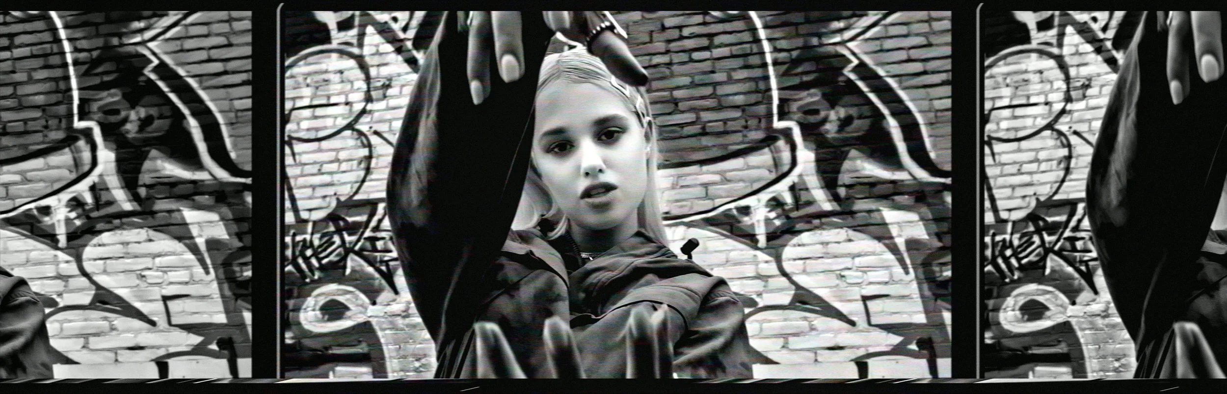 TommyGenesis_Frames-2.jpg