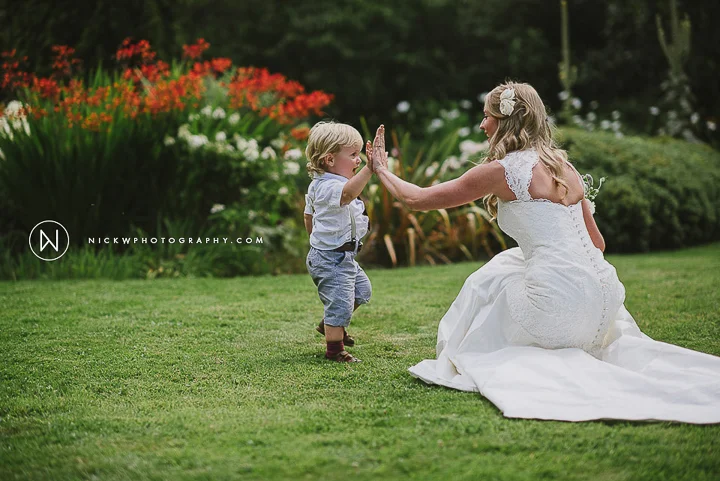 BEST-WEDDING-PHOTOGRAPHER-CORNWALL-2015-267.jpg