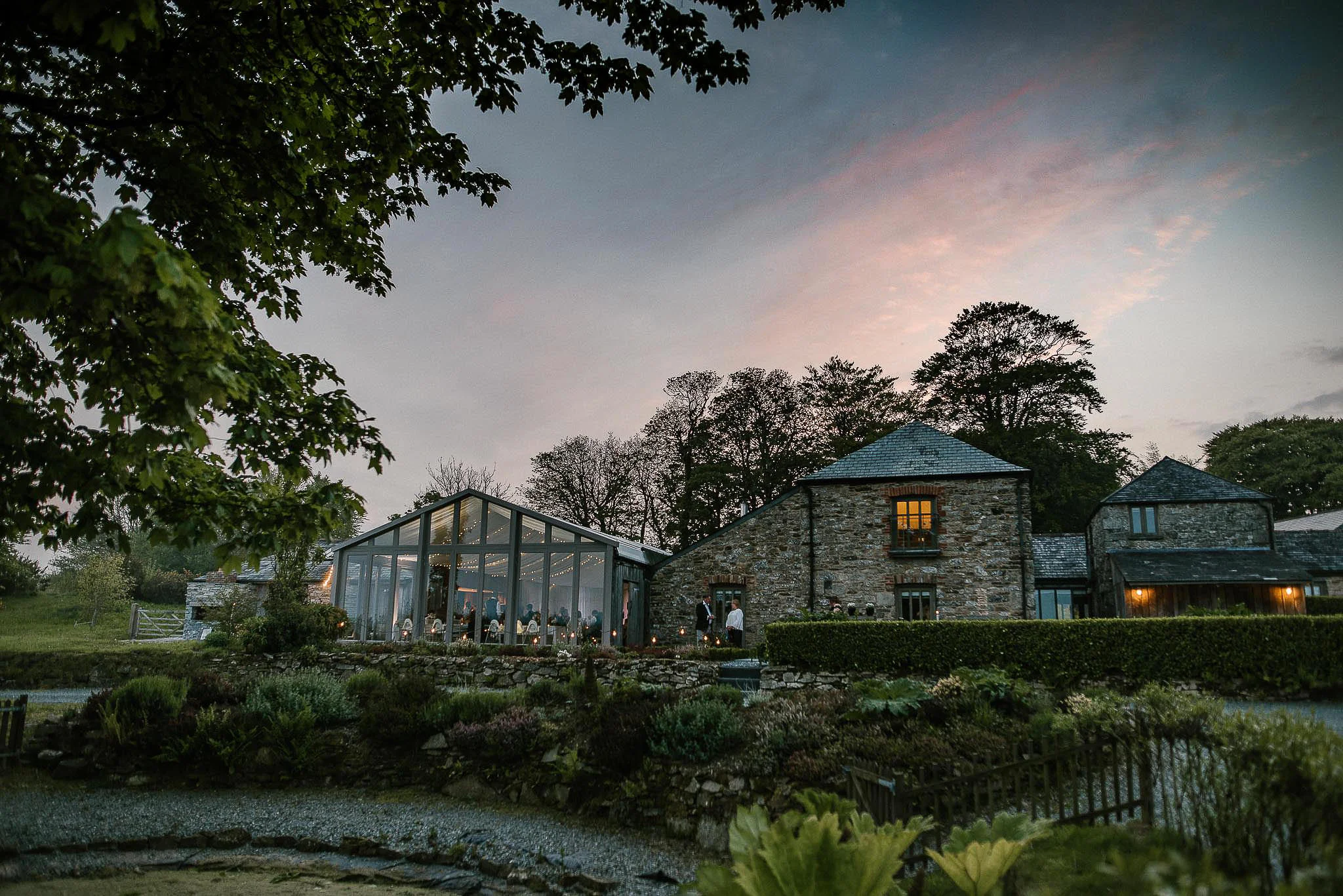 TREVENNA-BARNS-WEDDING-PHOTOGRAPHER-203.jpg