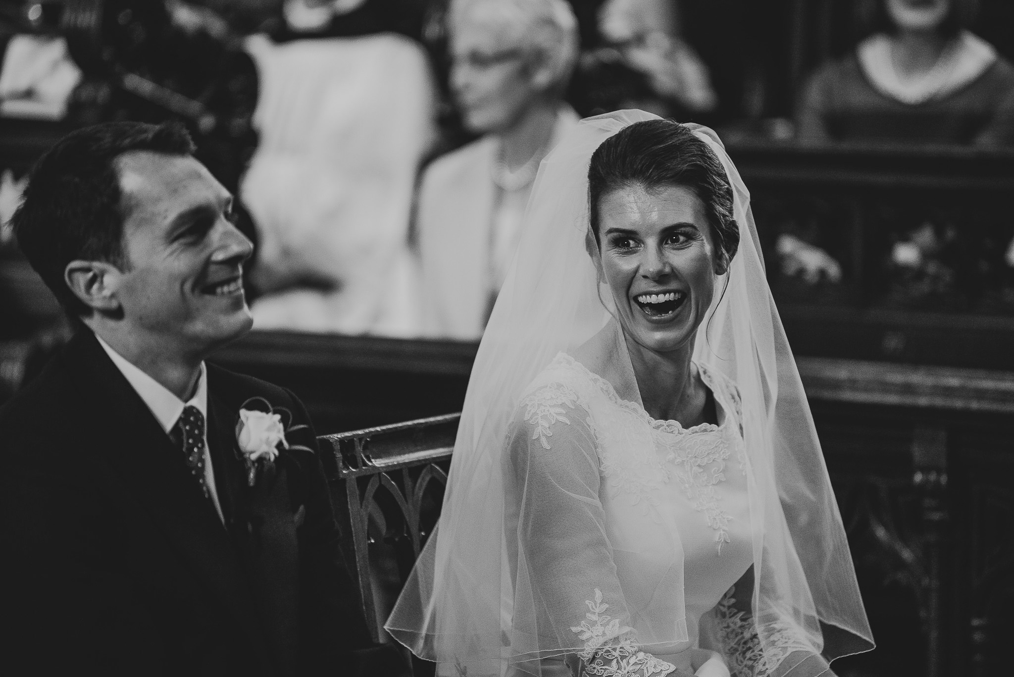 POWDERHAM-CASTLE-WEDDING-PHOTOGRAPHER-86.jpg