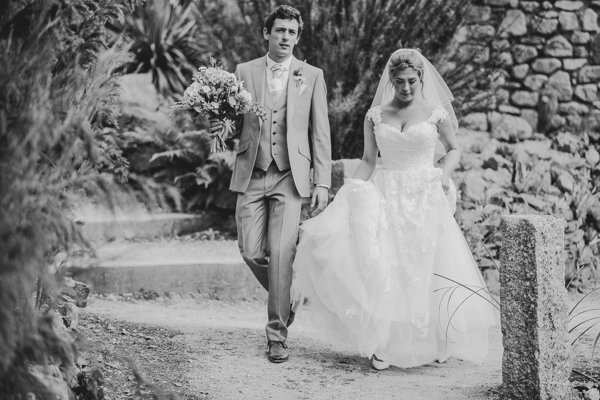 CORNWALL-WEDDING-PHOTOGRAPHER-2370.jpg