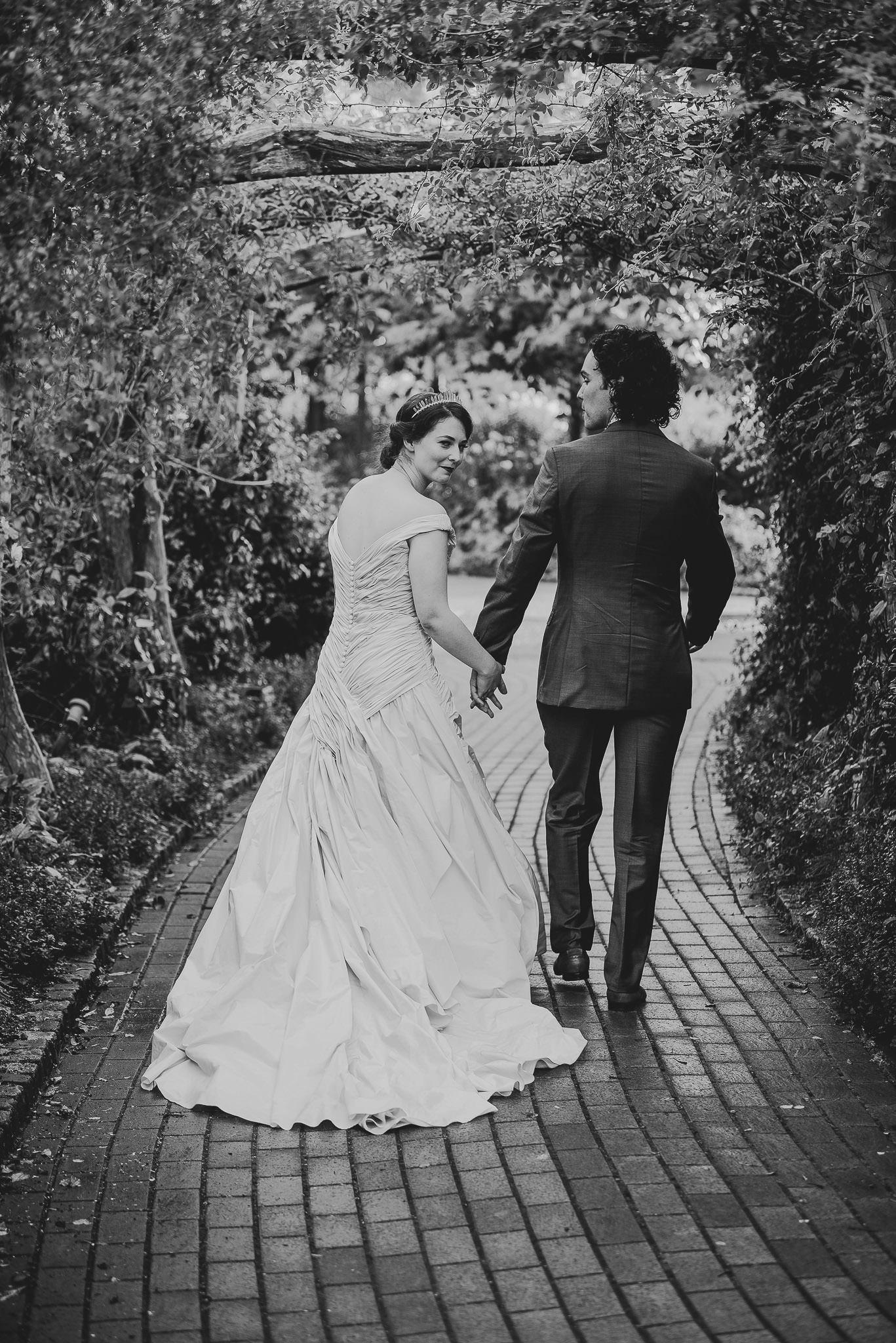 CORNWALL-WEDDING-PHOTOGRAPHER-2890.jpg