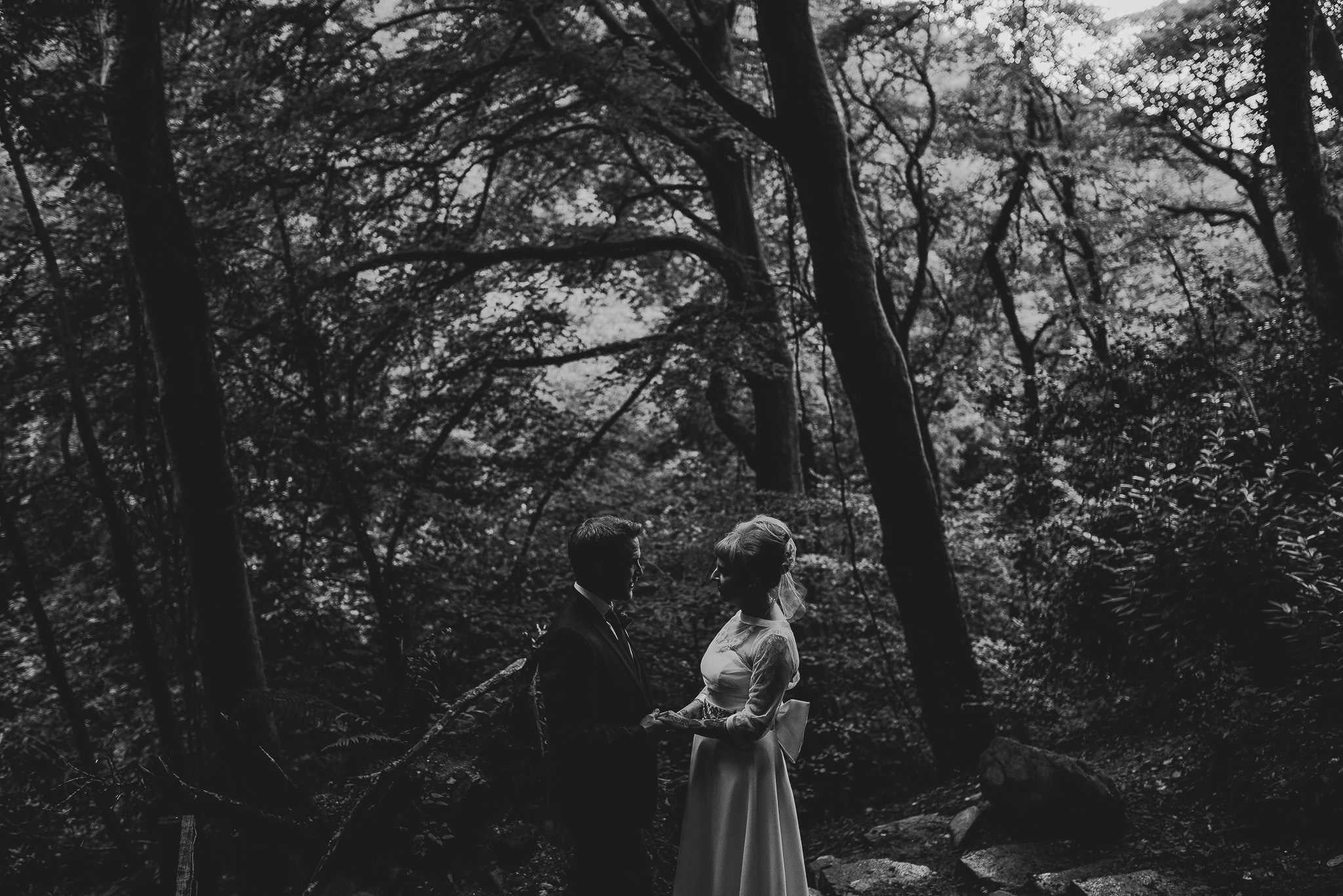 CORNWALL-WEDDING-PHOTOGRAPHER-2722.jpg