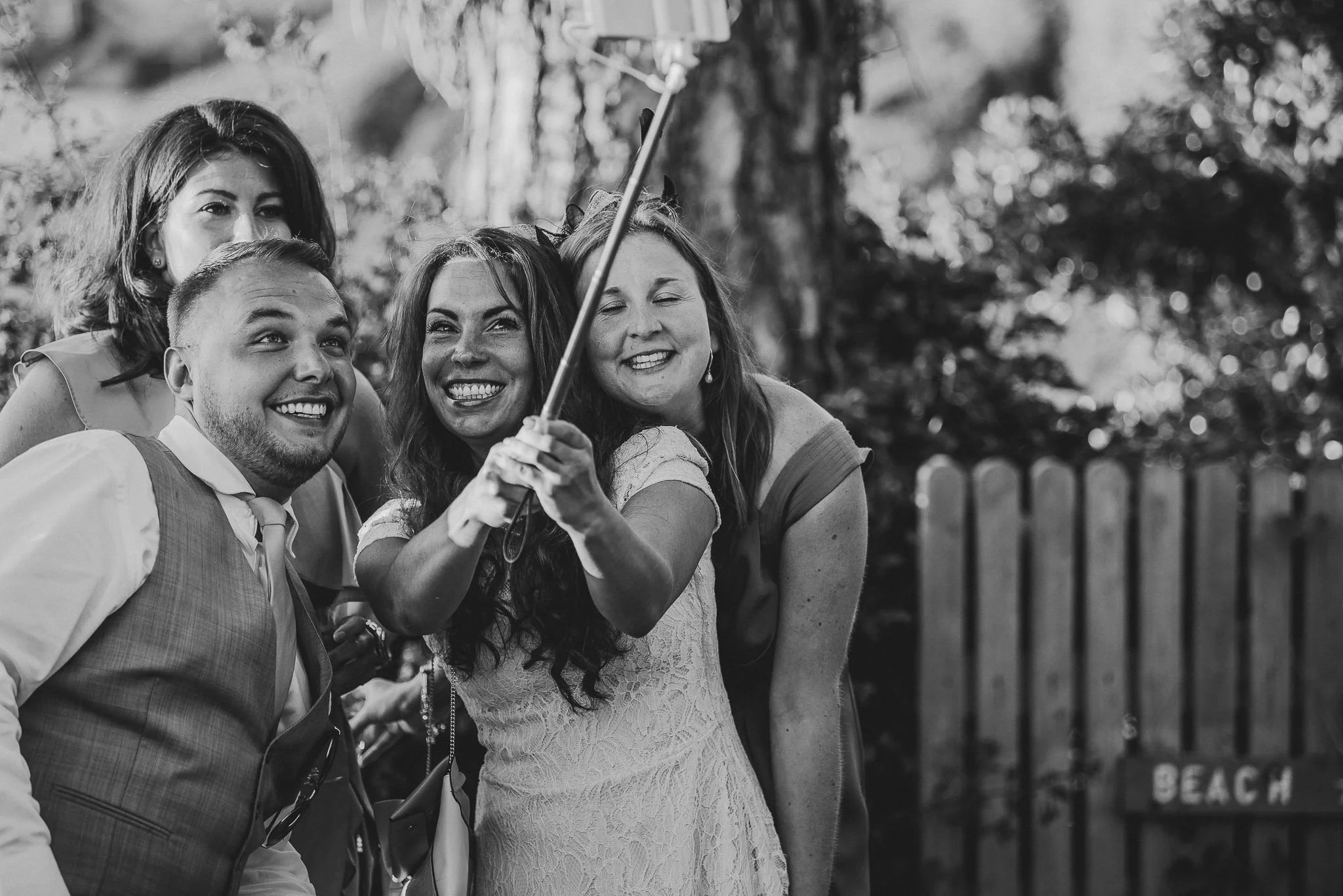 CORNWALL-WEDDING-PHOTOGRAPHER-1051.jpg