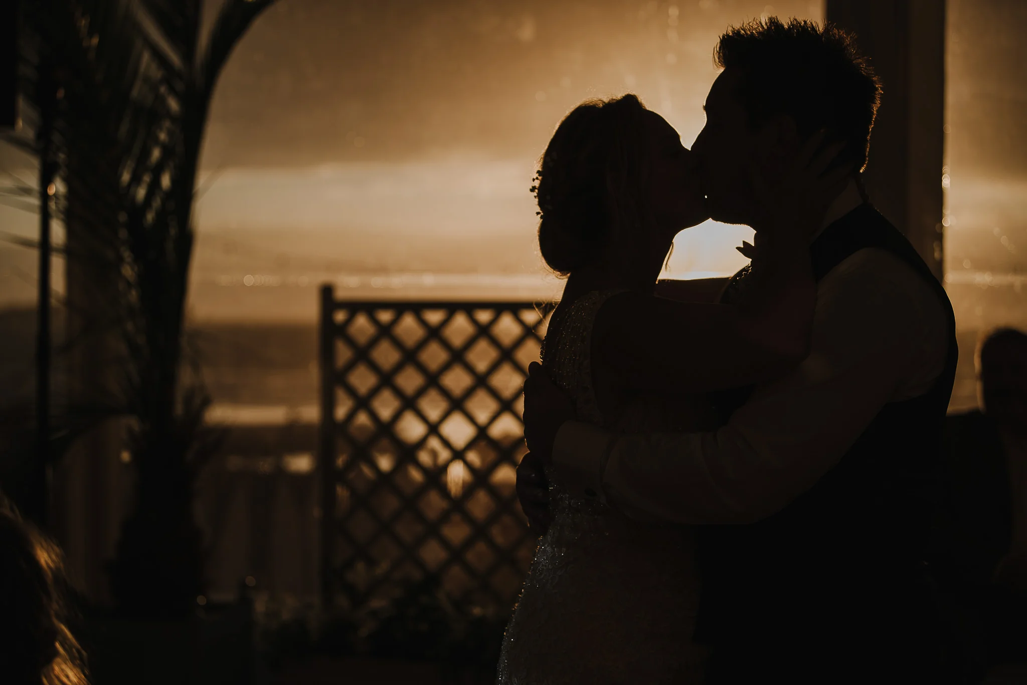 CORNWALL-WEDDING-PHOTOGRAPHER-1620.jpg