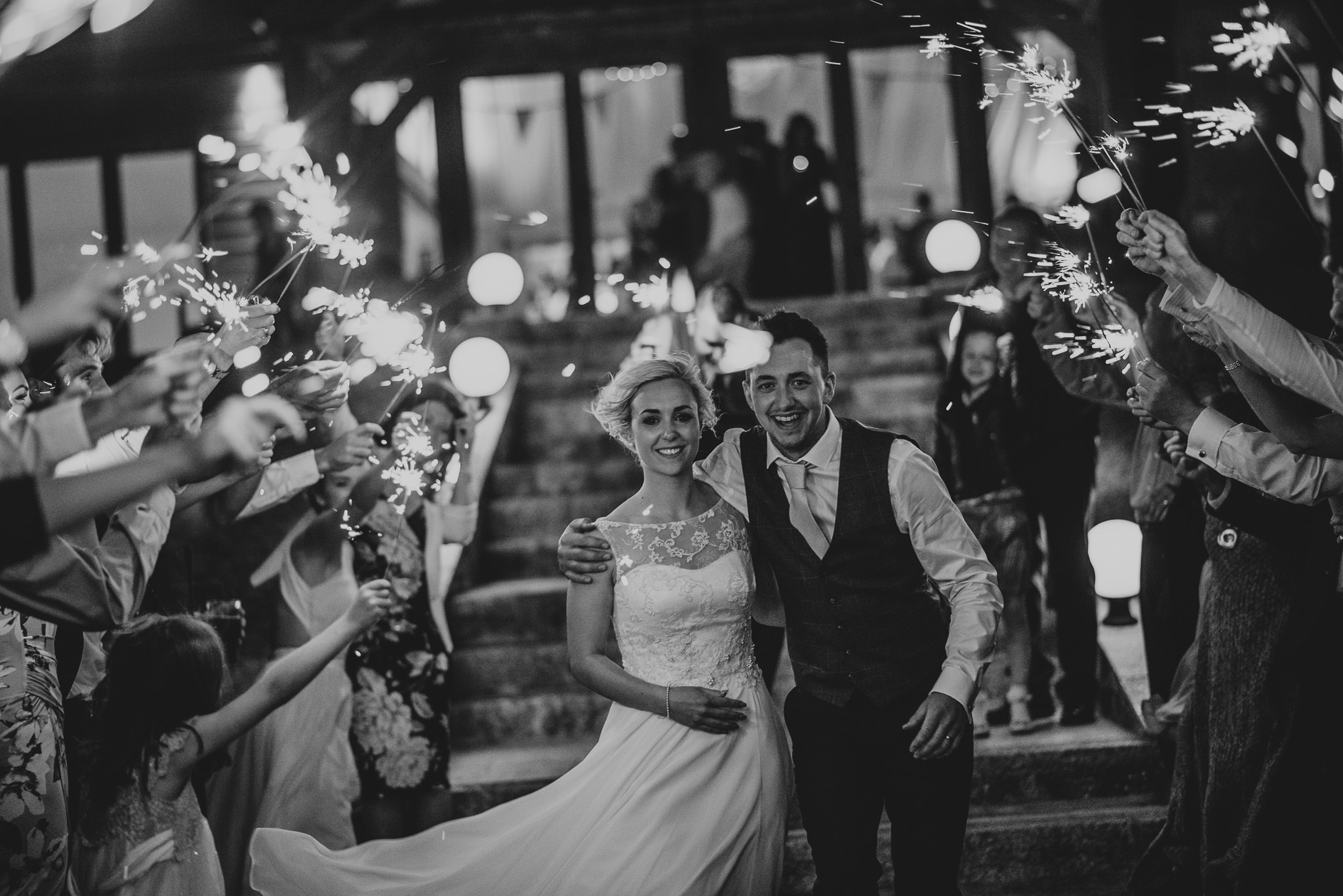 BEST-WEDDING-PHOTOGRAPHER-CORNWALL-2018-52.jpg