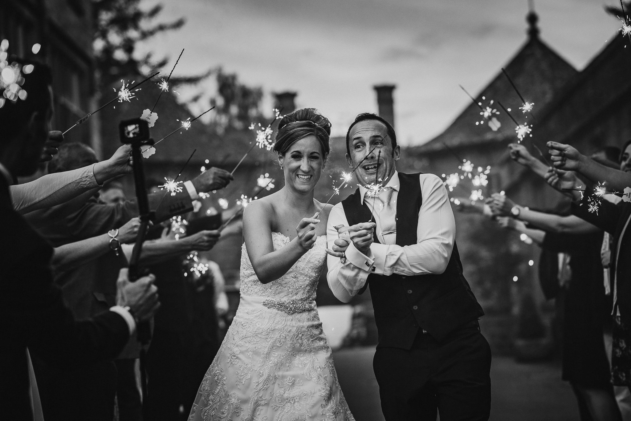 BEST-WEDDING-PHOTOGRAPHER-CORNWALL-2018-66.jpg