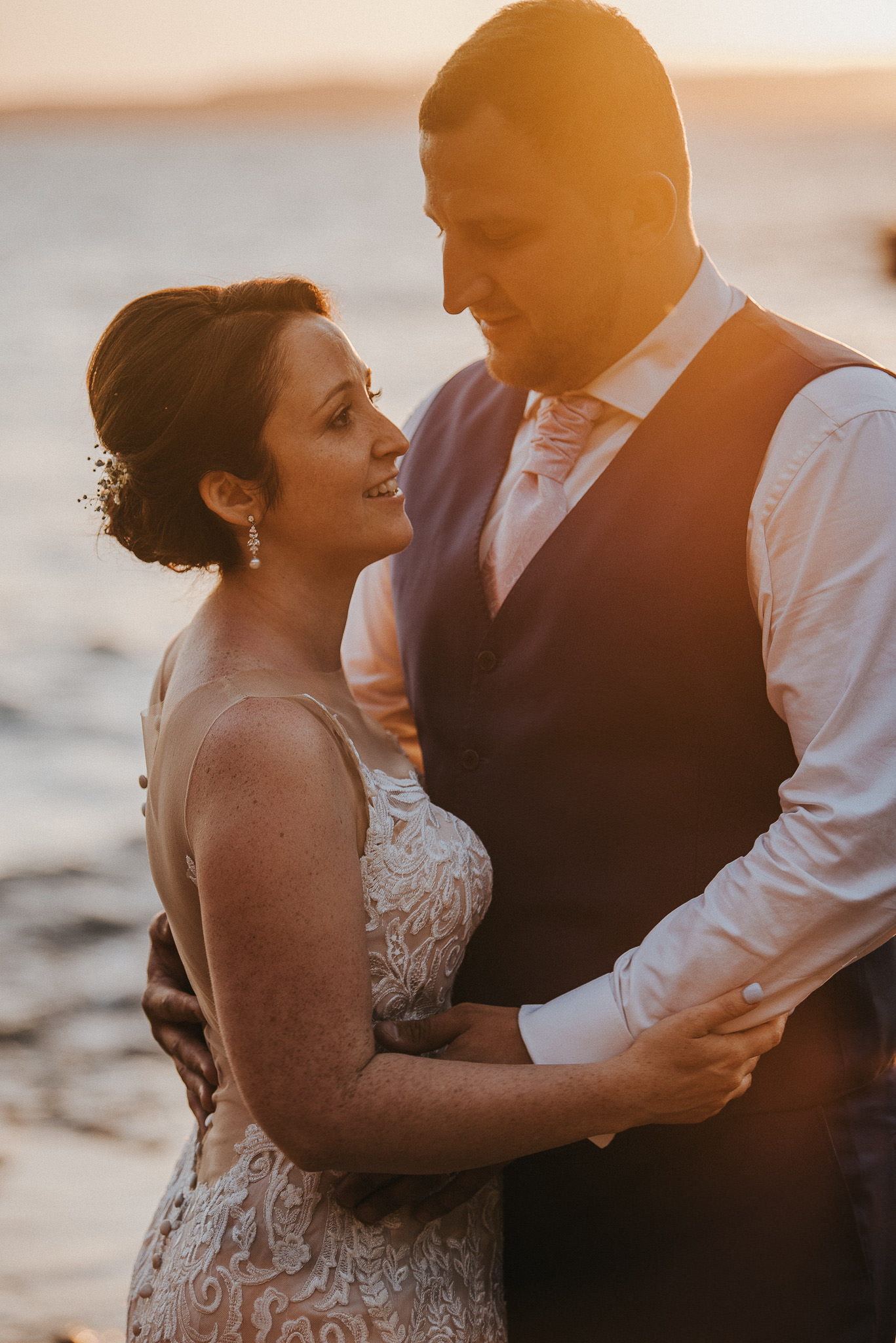 BEST-WEDDING-PHOTOGRAPHER-CORNWALL-2018-106.jpg