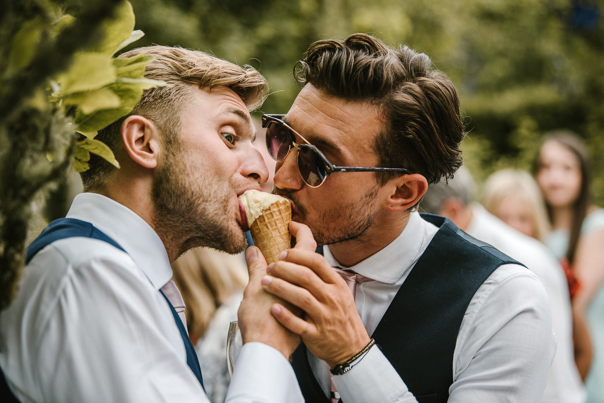 BEST-WEDDING-PHOTOGRAPHER-CORNWALL-2018-117.jpg