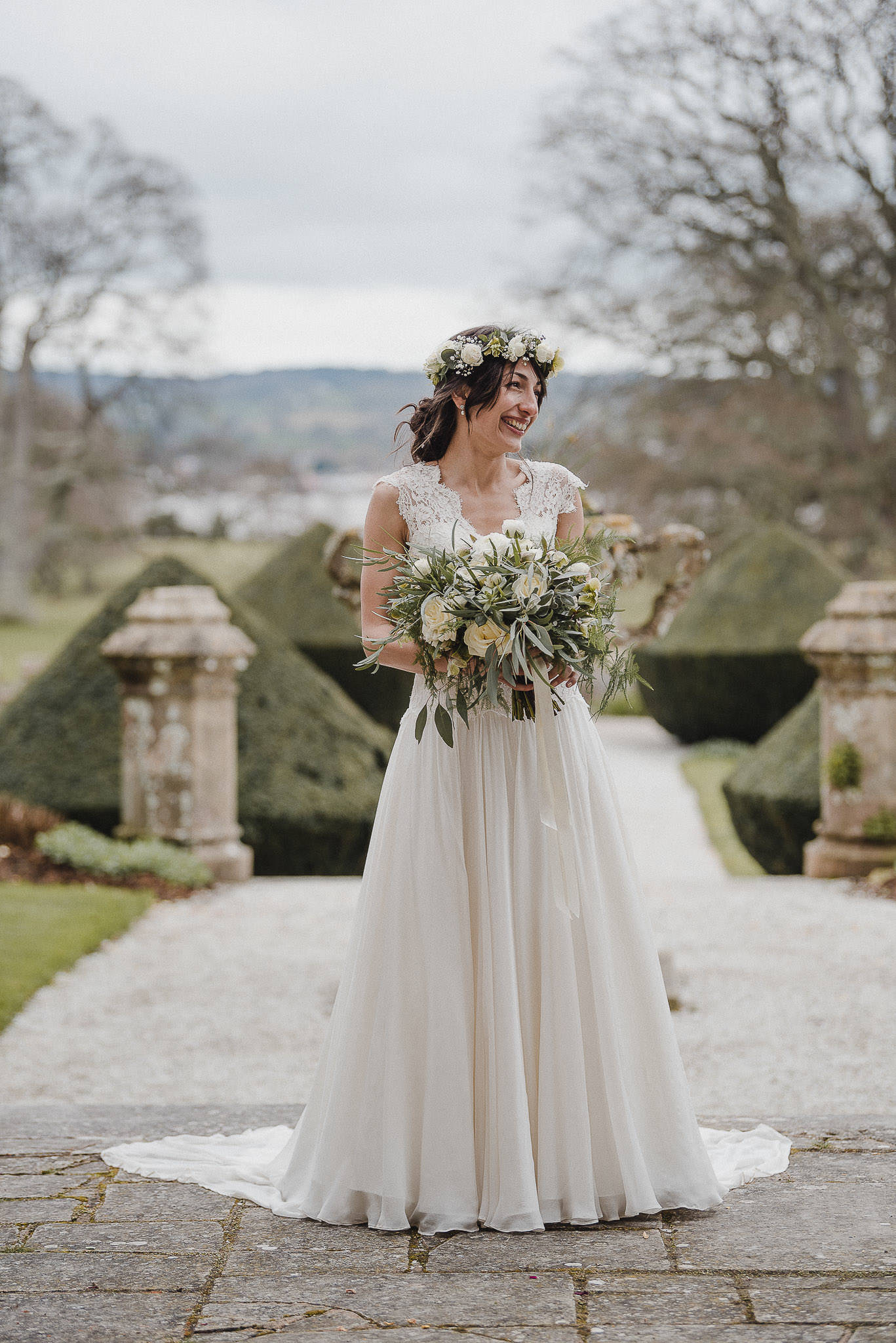 POWDERHAM-CASTLE-WEDDING-PHOTOGRAPHER-CORNWALL-DEVON-49.jpg