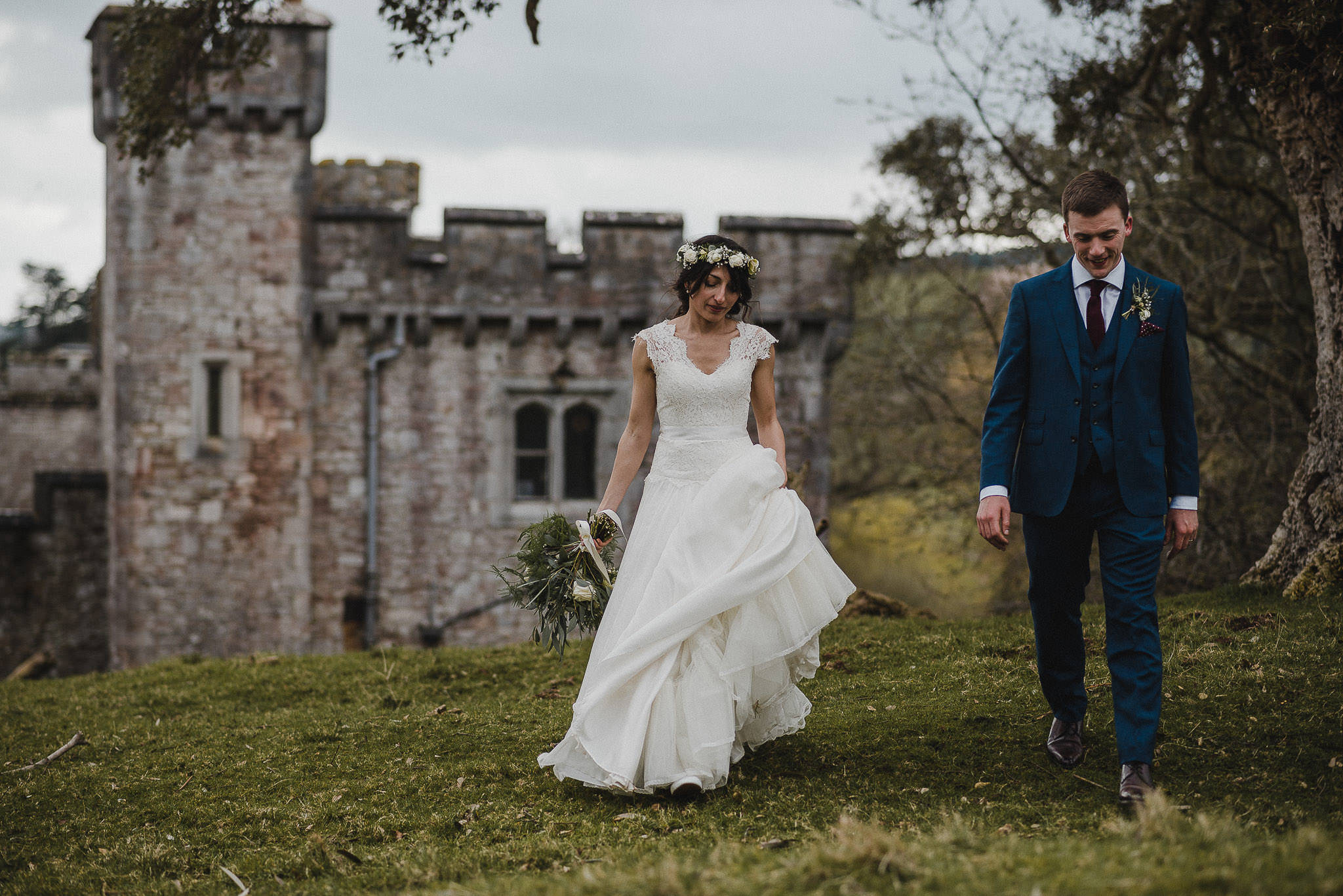 POWDERHAM-CASTLE-WEDDING-PHOTOGRAPHER-CORNWALL-DEVON-74.jpg