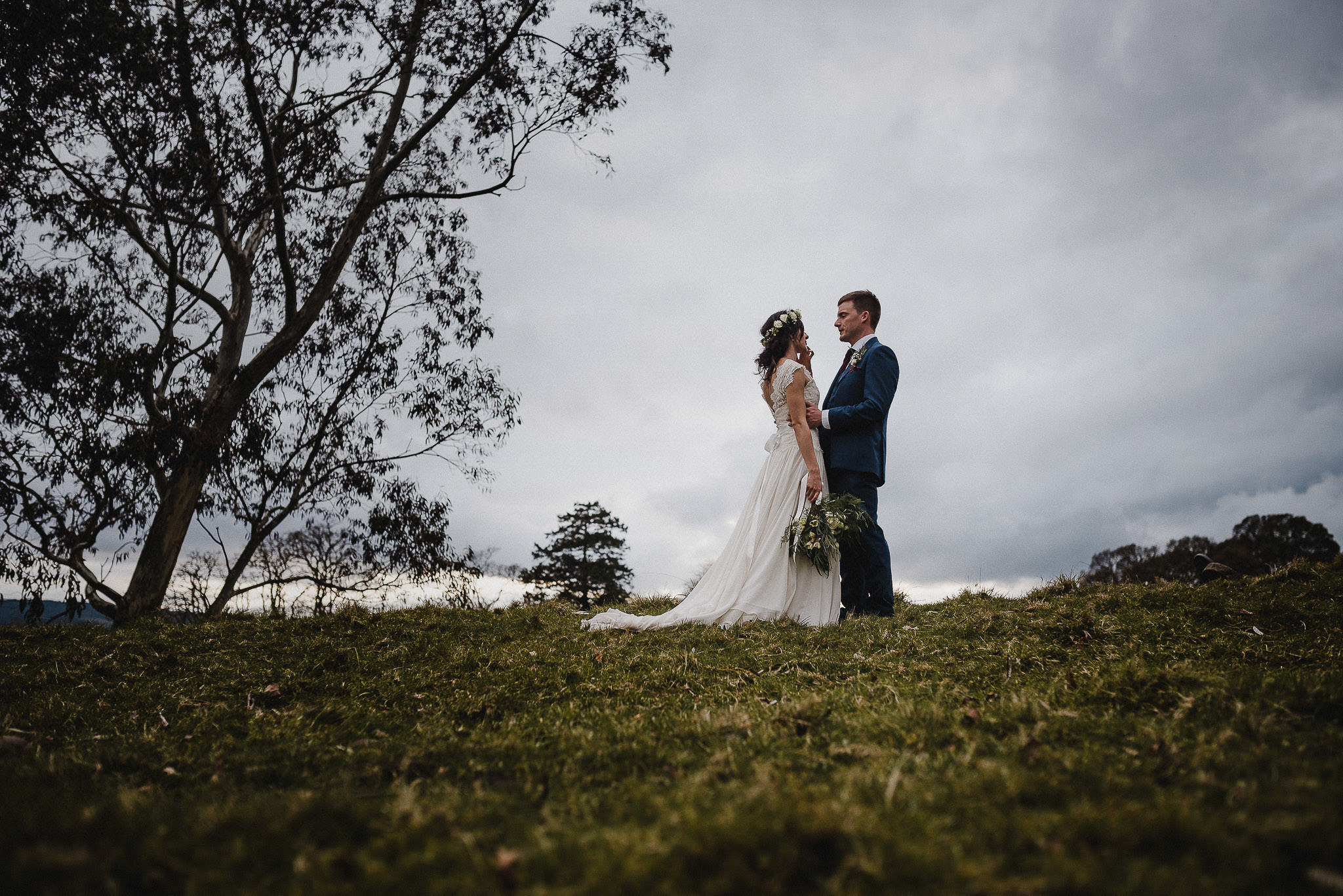 POWDERHAM-CASTLE-WEDDING-PHOTOGRAPHER-CORNWALL-DEVON-75.jpg