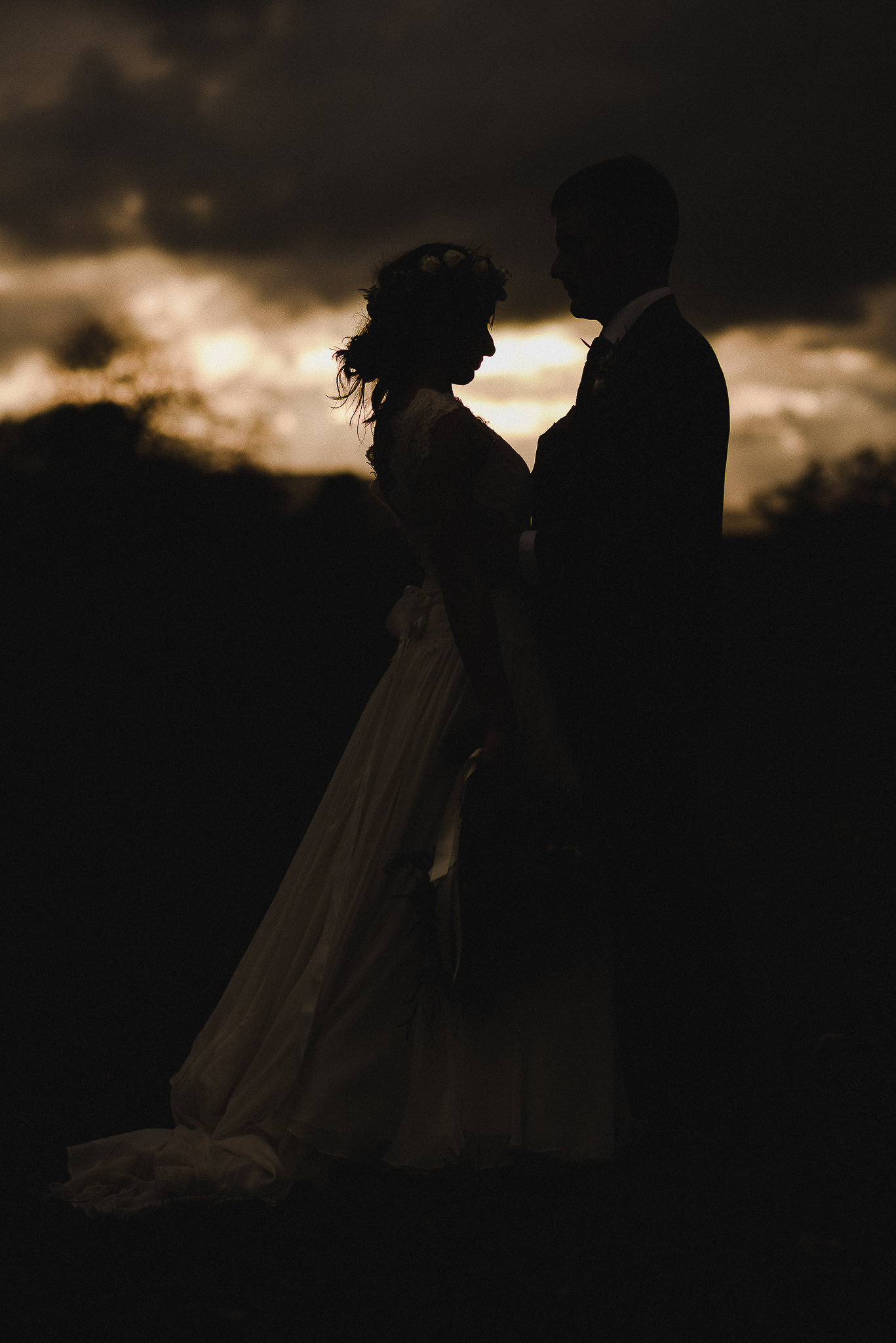 POWDERHAM-CASTLE-WEDDING-PHOTOGRAPHER-CORNWALL-DEVON-80.jpg