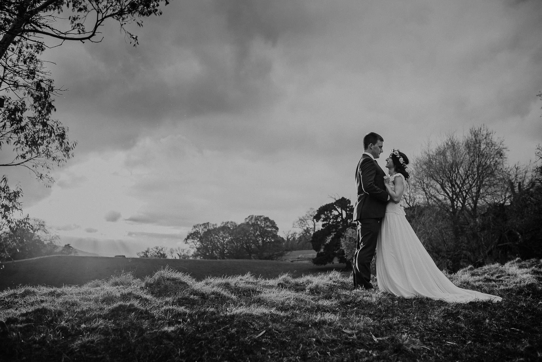 POWDERHAM-CASTLE-WEDDING-PHOTOGRAPHER-CORNWALL-DEVON-91.jpg